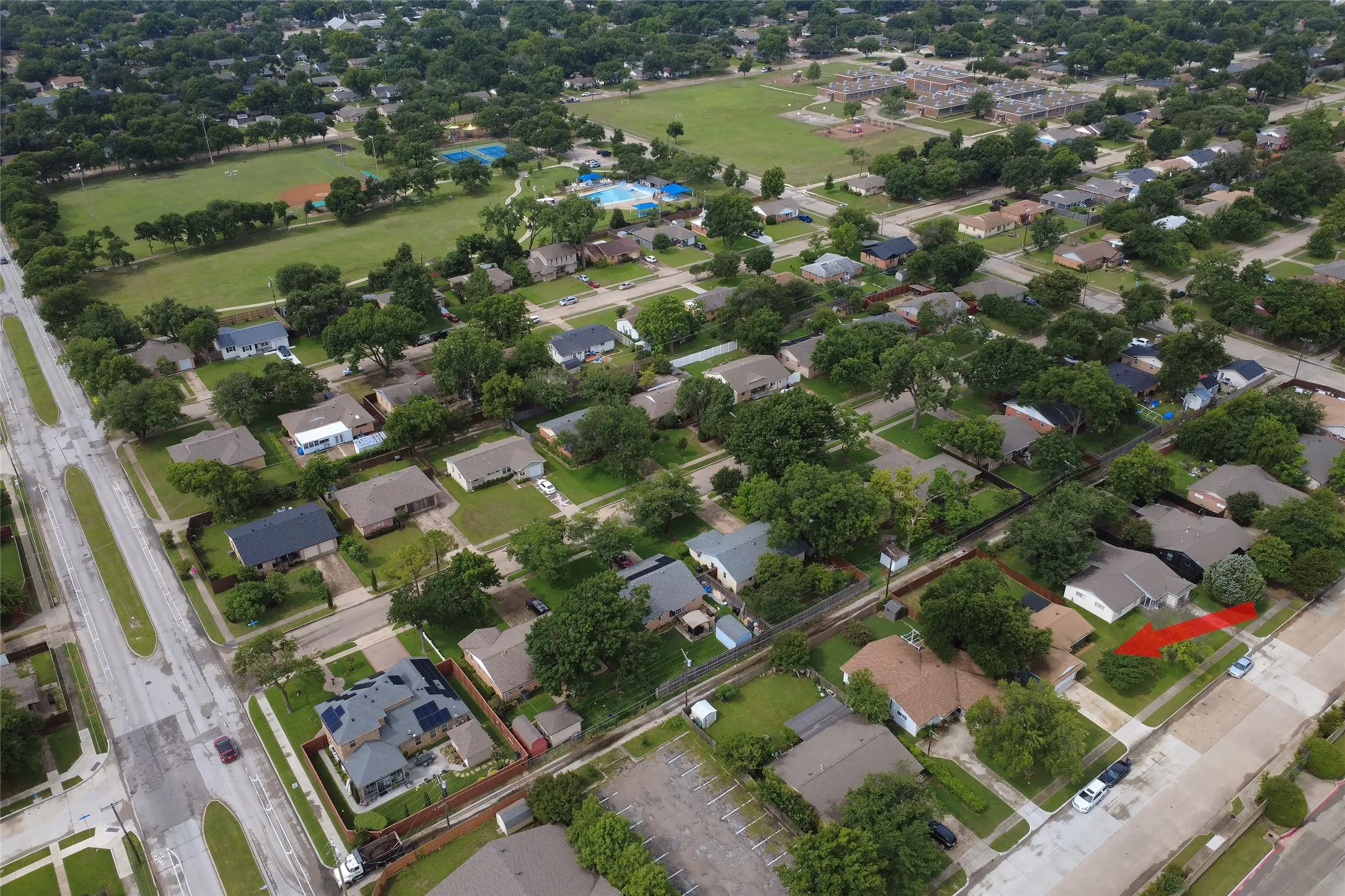 Single Family Residence For Sale in Dallas County , 530 Apollo Road, Richardson, Texas 75081, 3 Bedroom, 2 Bathroom, 2 Garage spaces, 1,265 Sqft, built in 1960, mls#21294448, Real Estate Agent in Richardson, Homes For Sale in Dallas county, Homes For Sale in Richardson, Realtor in Richardson Texas, Real Estate Brokerage Independent Realty Texas, Luminita Cordes Realtor