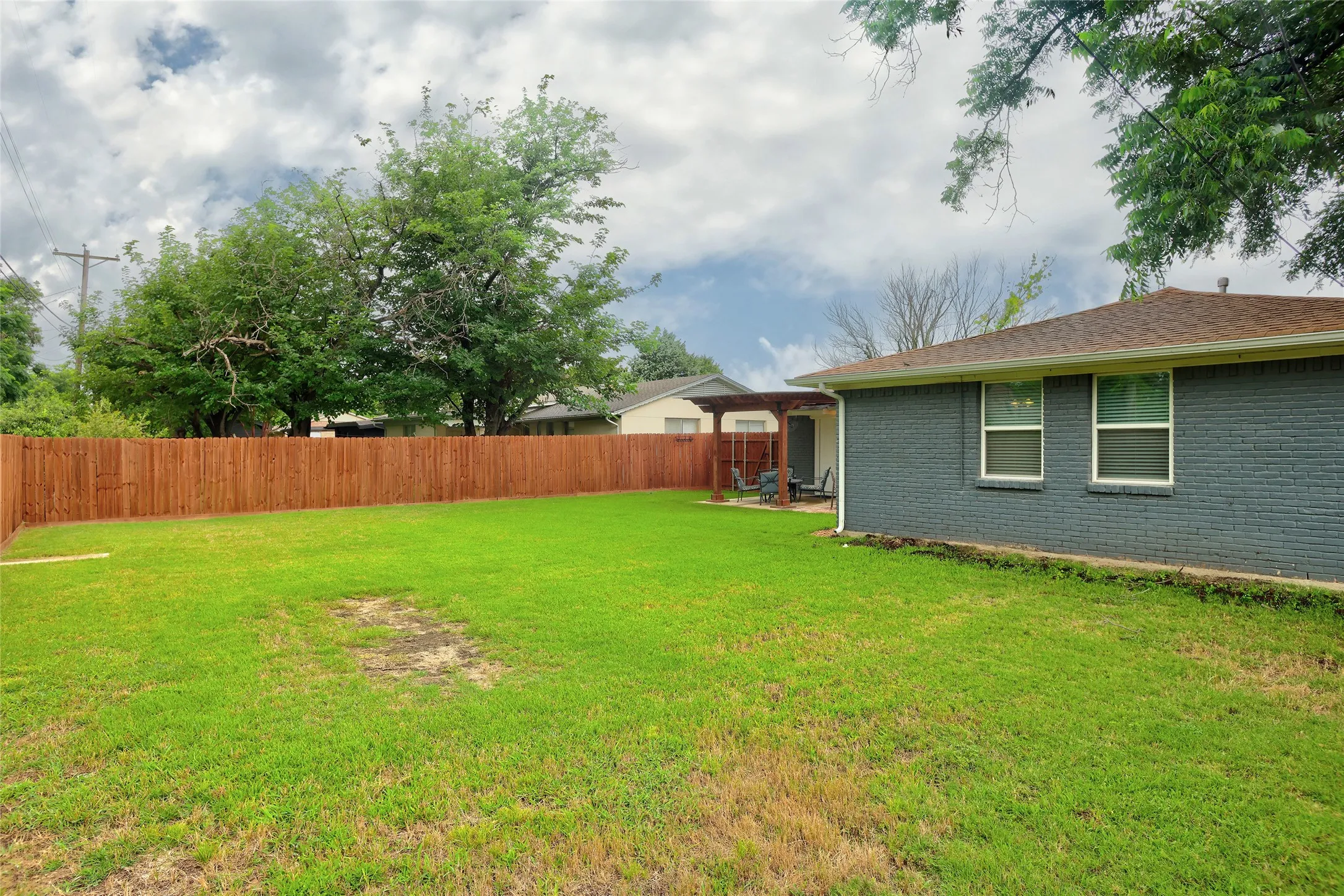 Single Family Residence For Sale in Dallas County , 530 Apollo Road, Richardson, Texas 75081, 3 Bedroom, 2 Bathroom, 2 Garage spaces, 1,265 Sqft, built in 1960, mls#21294448, Real Estate Agent in Richardson, Homes For Sale in Dallas county, Homes For Sale in Richardson, Realtor in Richardson Texas, Real Estate Brokerage Independent Realty Texas, Luminita Cordes Realtor