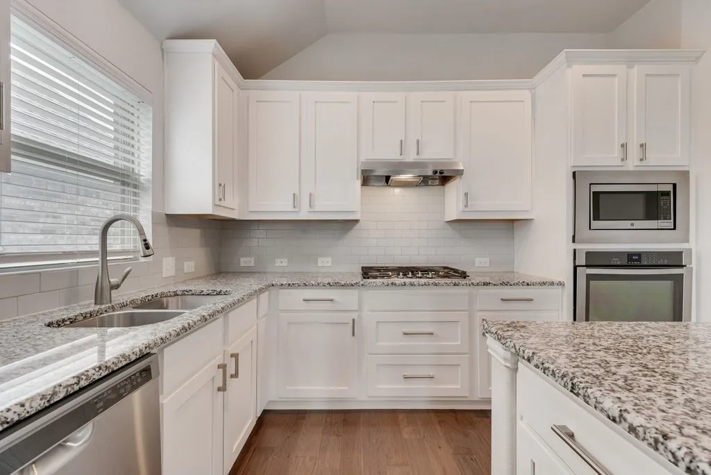Single Family Residence For Rent in Kaufman County , 1560 Seminole Drive, Forney, Texas 75126, 3 Bedrooms, 2 Bathrooms, 2 Garage spaces, 2,020 Sqft, built in 2018, Price $2,250, mls#21294449, Real Estate Agent in Forney, Homes For Rent in Kaufman county, Homes For Rent in Forney, Realtor in Forney Texas, Real Estate Brokerage Independent Realty Texas, Luminita Cordes Realtor