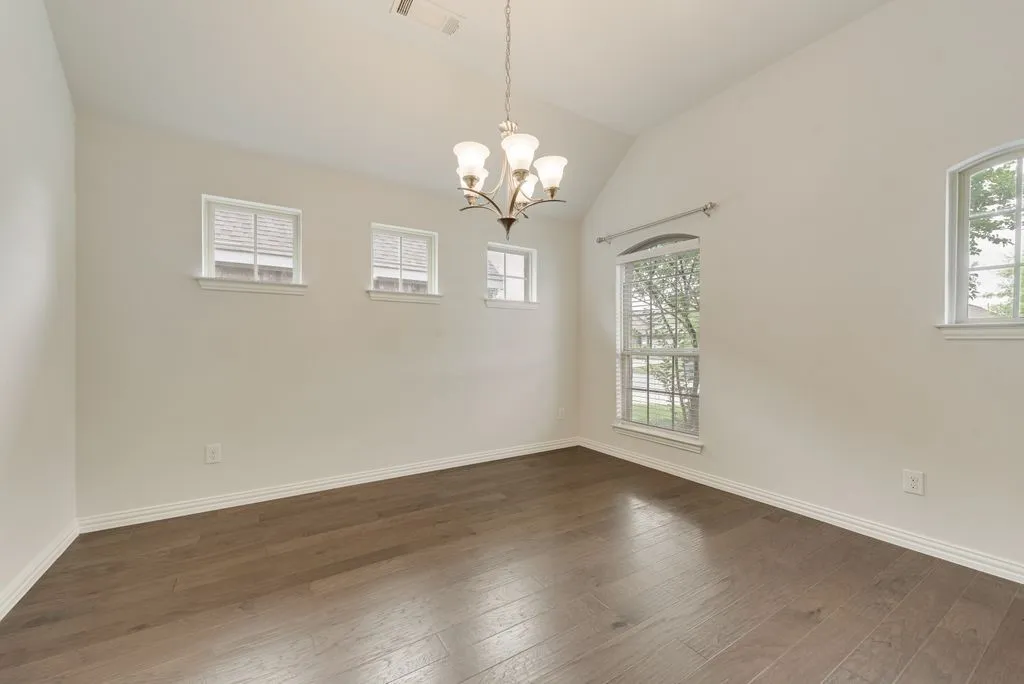 Single Family Residence For Rent in Kaufman County , 1560 Seminole Drive, Forney, Texas 75126, 3 Bedrooms, 2 Bathrooms, 2 Garage spaces, 2,020 Sqft, built in 2018, Price $2,250, mls#21294449, Real Estate Agent in Forney, Homes For Rent in Kaufman county, Homes For Rent in Forney, Realtor in Forney Texas, Real Estate Brokerage Independent Realty Texas, Luminita Cordes Realtor