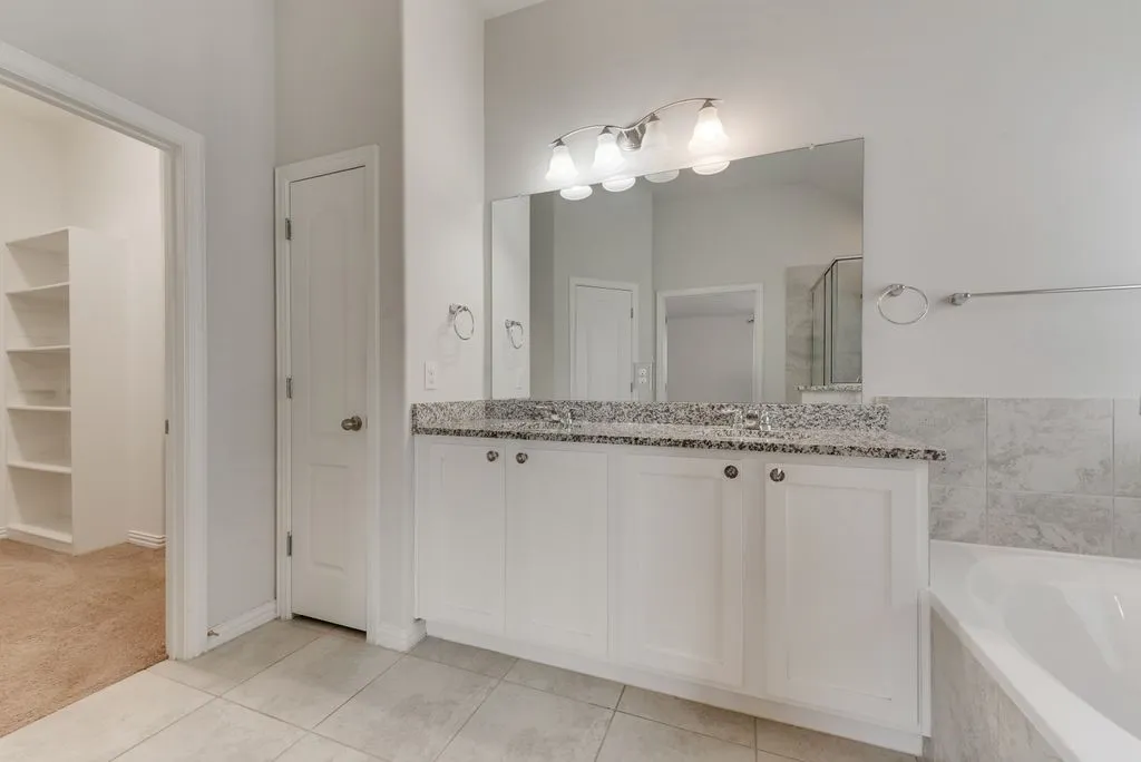 Single Family Residence For Rent in Kaufman County , 1560 Seminole Drive, Forney, Texas 75126, 3 Bedrooms, 2 Bathrooms, 2 Garage spaces, 2,020 Sqft, built in 2018, Price $2,250, mls#21294449, Real Estate Agent in Forney, Homes For Rent in Kaufman county, Homes For Rent in Forney, Realtor in Forney Texas, Real Estate Brokerage Independent Realty Texas, Luminita Cordes Realtor