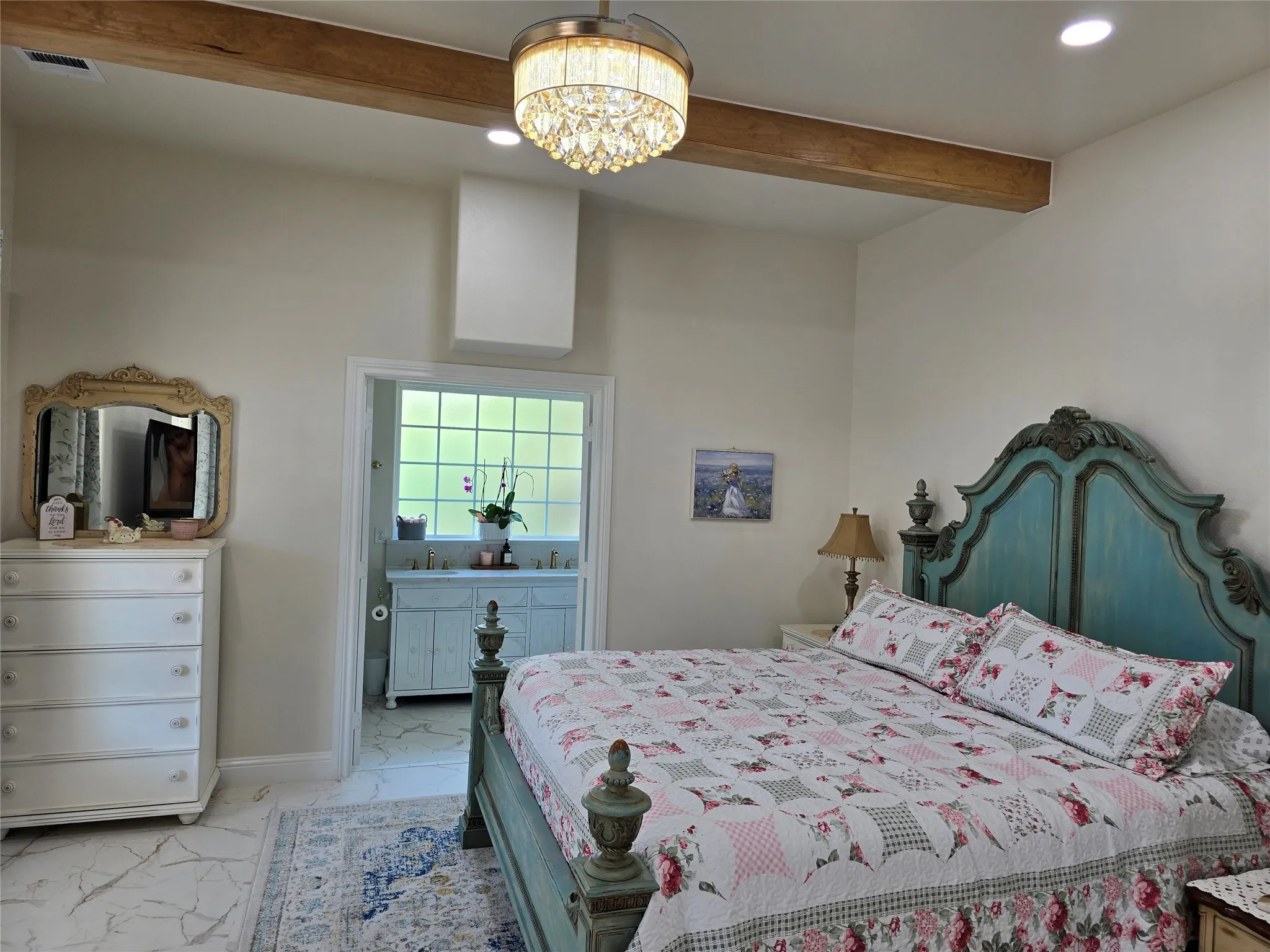 Single Family Residence For Rent in Grayson County , 401 E Chestnut Street, Denison, Texas 75021, 3 Bedrooms, 3 Bathrooms, Garage spaces, 1,719 Sqft, built in 1900, Price $3,900, mls#21294455, Real Estate Agent in Denison, Homes For Rent in Grayson county, Homes For Rent in Denison, Realtor in Denison Texas, Real Estate Brokerage Independent Realty Texas, Luminita Cordes Realtor