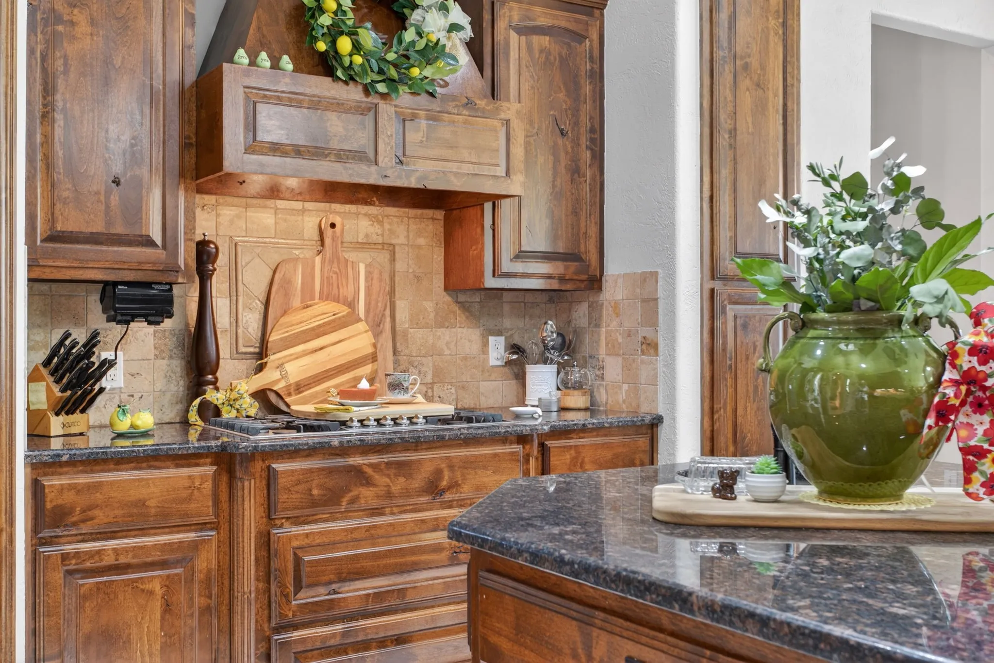 Who wouldn't want this kitchen?
