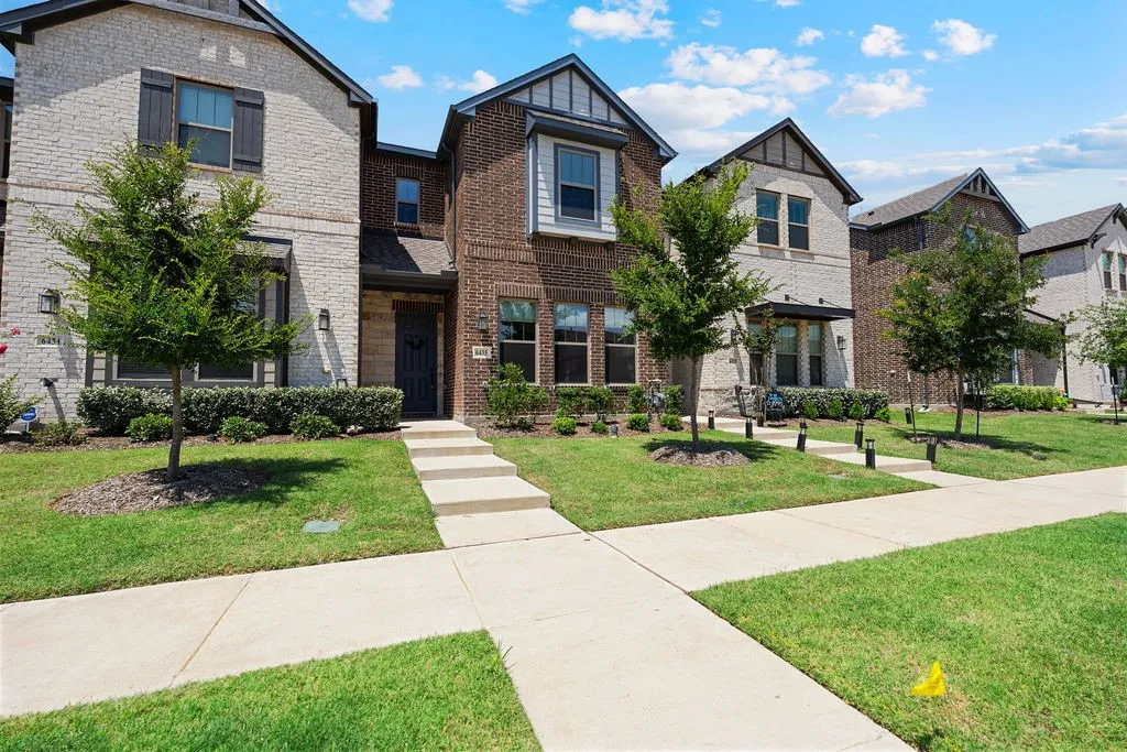 Townhouse For Rent in Collin County , 6435 Baritone Court, Sachse, Texas 75048, 3 Bedrooms, 3 Bathrooms, 2 Garage spaces, 1,950 Sqft, built in 2023, Price $2,750, mls#21294450, Real Estate Agent in Sachse, Homes For Rent in Collin county, Homes For Rent in Sachse, Realtor in Sachse Texas, Real Estate Brokerage Independent Realty Texas, Luminita Cordes Realtor