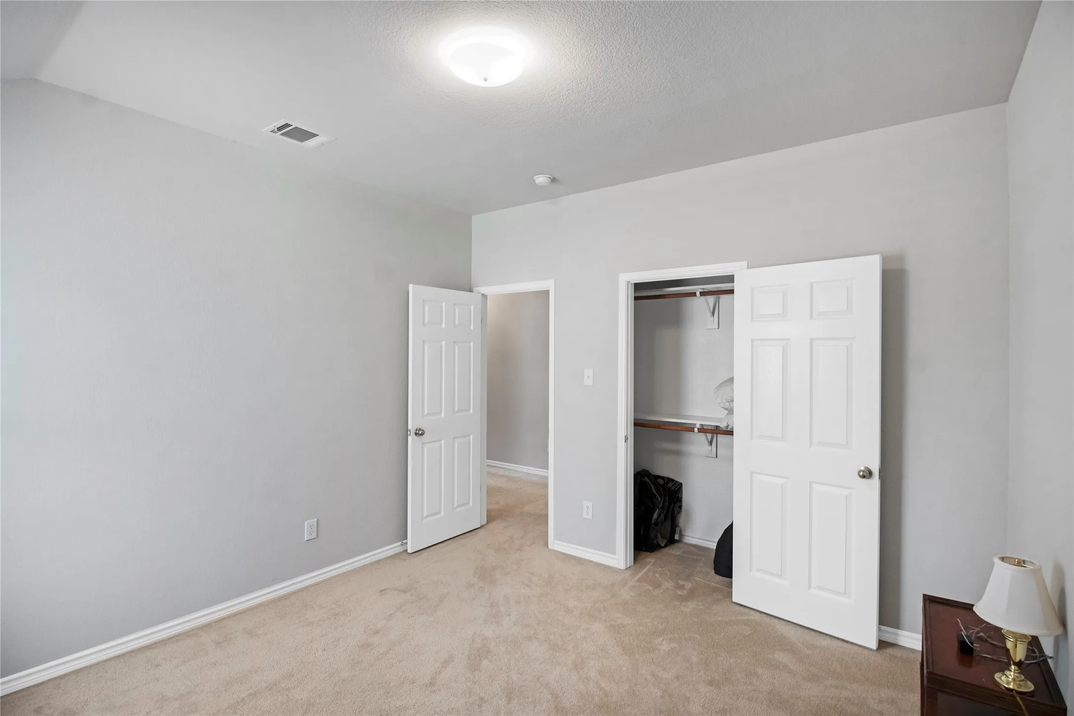 Single Family Residence For Sale in Collin County , 15827 Appaloosa Drive, Frisco, Texas 75035, 3 Bedrooms, 2 Bathrooms, 2 Garage spaces, 1,796 Sqft, built in 2003, Price $401,197, mls#21294154, Real Estate Agent in Frisco, Homes For Sale in Collin county, Homes For Sale in Frisco, Realtor in Frisco Texas, Real Estate Brokerage Independent Realty Texas, Luminita Cordes Realtor