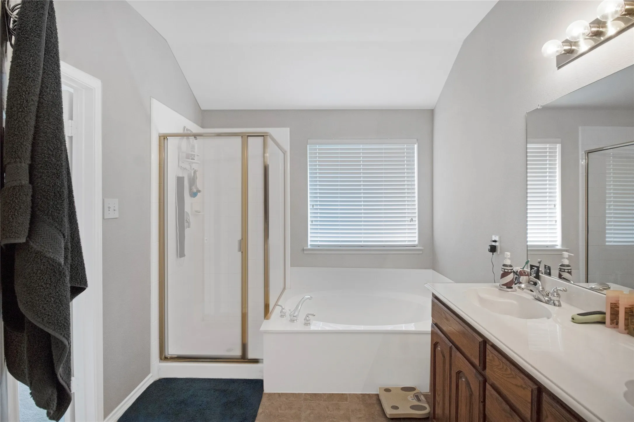 Single Family Residence For Sale in Collin County , 15827 Appaloosa Drive, Frisco, Texas 75035, 3 Bedrooms, 2 Bathrooms, 2 Garage spaces, 1,796 Sqft, built in 2003, Price $401,197, mls#21294154, Real Estate Agent in Frisco, Homes For Sale in Collin county, Homes For Sale in Frisco, Realtor in Frisco Texas, Real Estate Brokerage Independent Realty Texas, Luminita Cordes Realtor