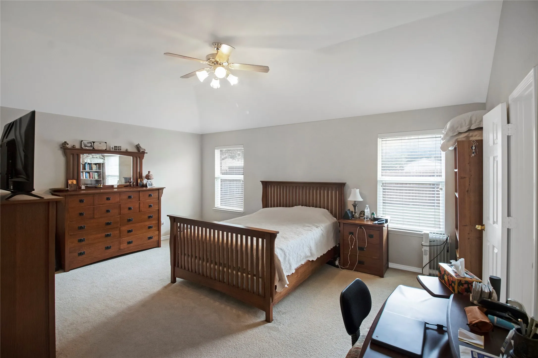 Single Family Residence For Sale in Collin County , 15827 Appaloosa Drive, Frisco, Texas 75035, 3 Bedrooms, 2 Bathrooms, 2 Garage spaces, 1,796 Sqft, built in 2003, Price $401,197, mls#21294154, Real Estate Agent in Frisco, Homes For Sale in Collin county, Homes For Sale in Frisco, Realtor in Frisco Texas, Real Estate Brokerage Independent Realty Texas, Luminita Cordes Realtor