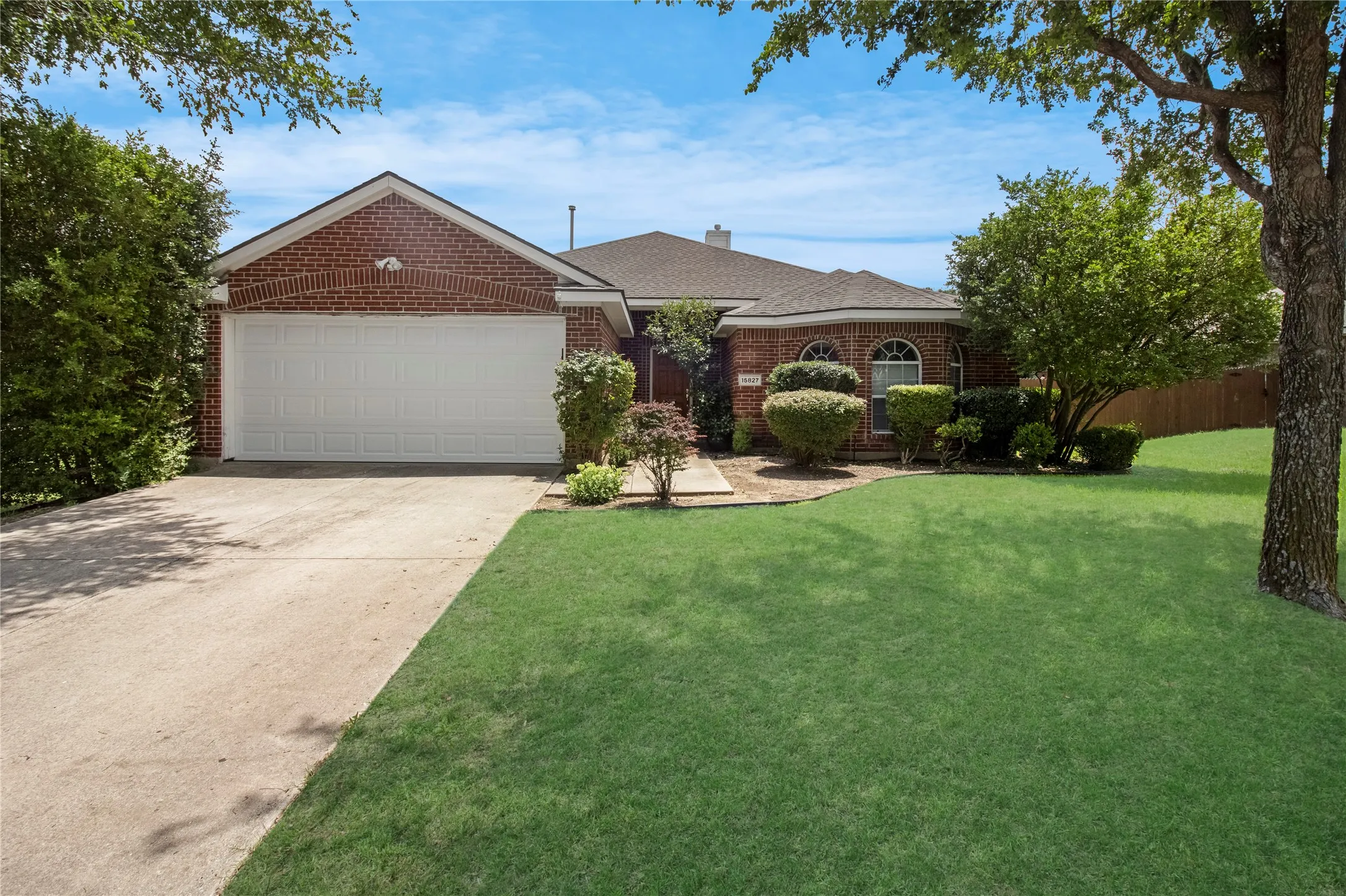 Single Family Residence For Sale in Collin County , 15827 Appaloosa Drive, Frisco, Texas 75035, 3 Bedrooms, 2 Bathrooms, 2 Garage spaces, 1,796 Sqft, built in 2003, Price $401,197, mls#21294154, Real Estate Agent in Frisco, Homes For Sale in Collin county, Homes For Sale in Frisco, Realtor in Frisco Texas, Real Estate Brokerage Independent Realty Texas, Luminita Cordes Realtor