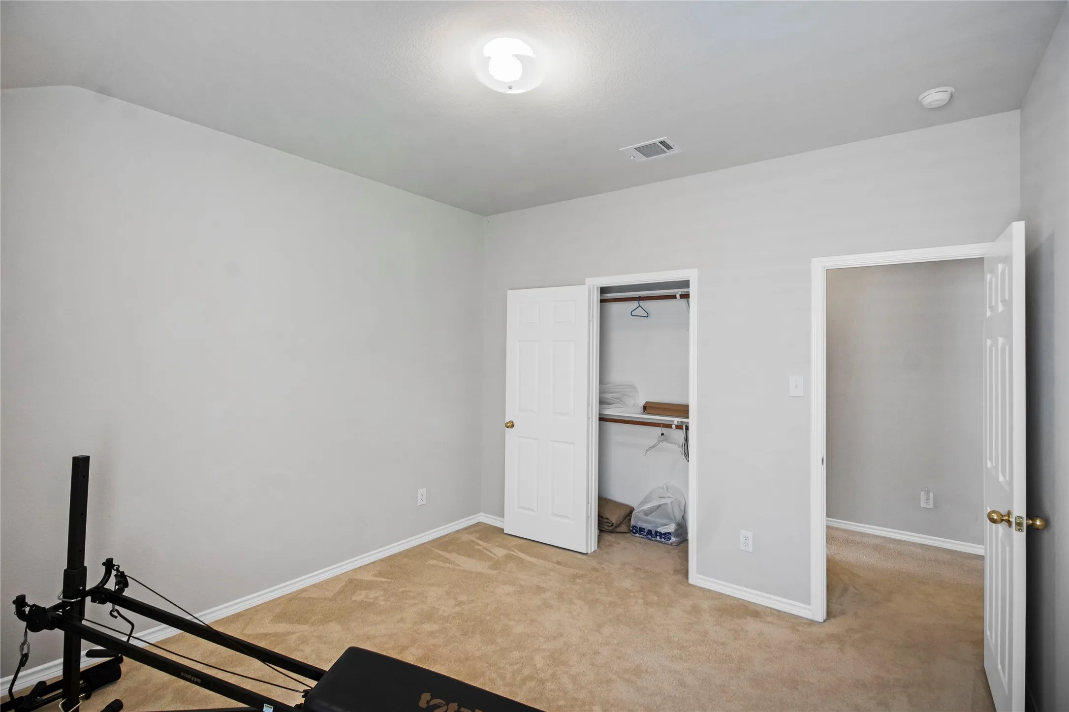 Single Family Residence For Sale in Collin County , 15827 Appaloosa Drive, Frisco, Texas 75035, 3 Bedrooms, 2 Bathrooms, 2 Garage spaces, 1,796 Sqft, built in 2003, Price $401,197, mls#21294154, Real Estate Agent in Frisco, Homes For Sale in Collin county, Homes For Sale in Frisco, Realtor in Frisco Texas, Real Estate Brokerage Independent Realty Texas, Luminita Cordes Realtor