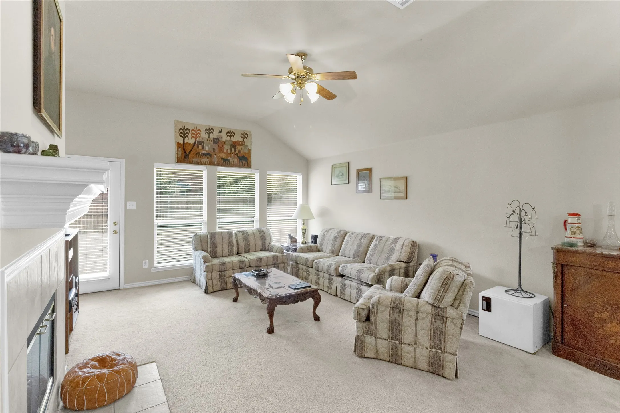 Single Family Residence For Sale in Collin County , 15827 Appaloosa Drive, Frisco, Texas 75035, 3 Bedrooms, 2 Bathrooms, 2 Garage spaces, 1,796 Sqft, built in 2003, Price $401,197, mls#21294154, Real Estate Agent in Frisco, Homes For Sale in Collin county, Homes For Sale in Frisco, Realtor in Frisco Texas, Real Estate Brokerage Independent Realty Texas, Luminita Cordes Realtor