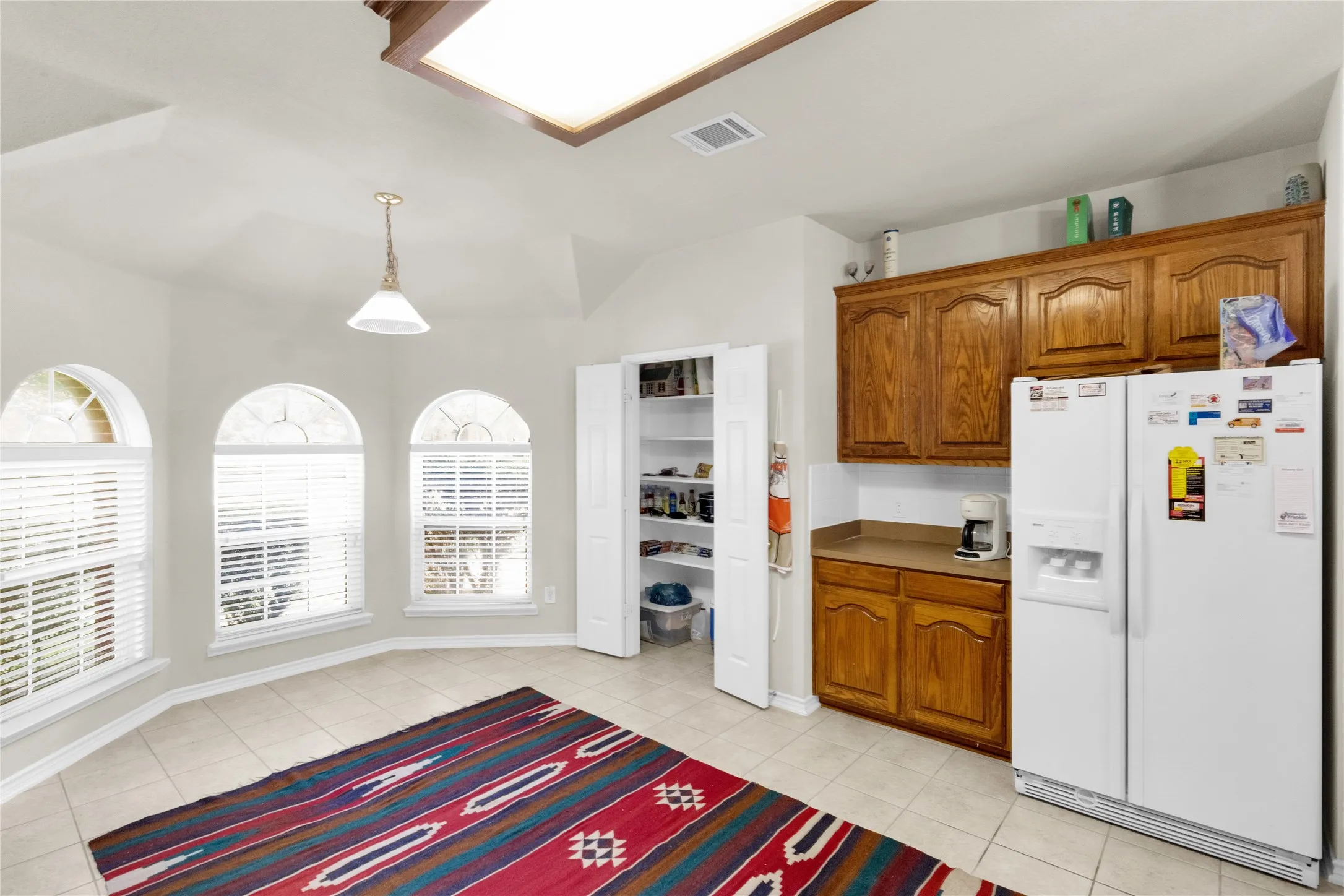 Single Family Residence For Sale in Collin County , 15827 Appaloosa Drive, Frisco, Texas 75035, 3 Bedrooms, 2 Bathrooms, 2 Garage spaces, 1,796 Sqft, built in 2003, Price $401,197, mls#21294154, Real Estate Agent in Frisco, Homes For Sale in Collin county, Homes For Sale in Frisco, Realtor in Frisco Texas, Real Estate Brokerage Independent Realty Texas, Luminita Cordes Realtor