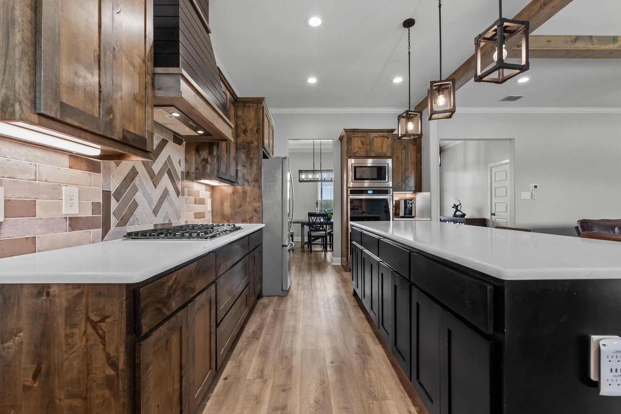 Single Family Residence For Sale in Parker County , 204 Zebrastone Way, Poolville, Texas 76487, 5 Bedroom, 4 Bathroom, 3 Garage spaces, 2,796 Sqft, built in 2021, mls#21294399, Real Estate Agent in Poolville, Homes For Sale in Parker county, Homes For Sale in Poolville, Realtor in Poolville Texas, Real Estate Brokerage Independent Realty Texas, Luminita Cordes Realtor