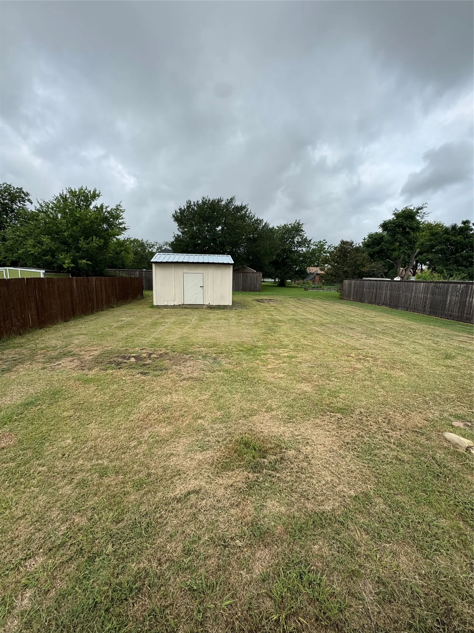 Single Family Residence For Sale in Collin County , 1109 N Riggins Street, Anna, Texas 75409, 3 Bedroom, 2 Bathroom, 1 Garage spaces, 1,098 Sqft, built in 2000, mls#21293215, Real Estate Agent in Anna, Homes For Sale in Collin county, Homes For Sale in Anna, Realtor in Anna Texas, Real Estate Brokerage Independent Realty Texas, Luminita Cordes Realtor