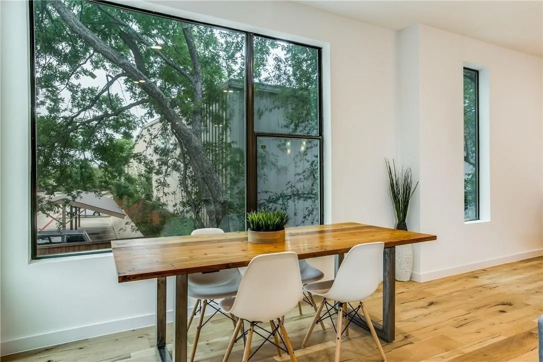 Townhouse For Rent in Dallas County , 2627 Kimsey Drive 102, Dallas, Texas 75235, 2 Bedroom, 3 Bathroom, 2 Garage spaces, 1,796 Sqft, built in 2018, mls#21294515, Real Estate Agent in Dallas, Homes For Rent in Dallas county, Homes For Rent in Dallas, Realtor in Dallas Texas, Real Estate Brokerage Independent Realty Texas, Luminita Cordes Realtor