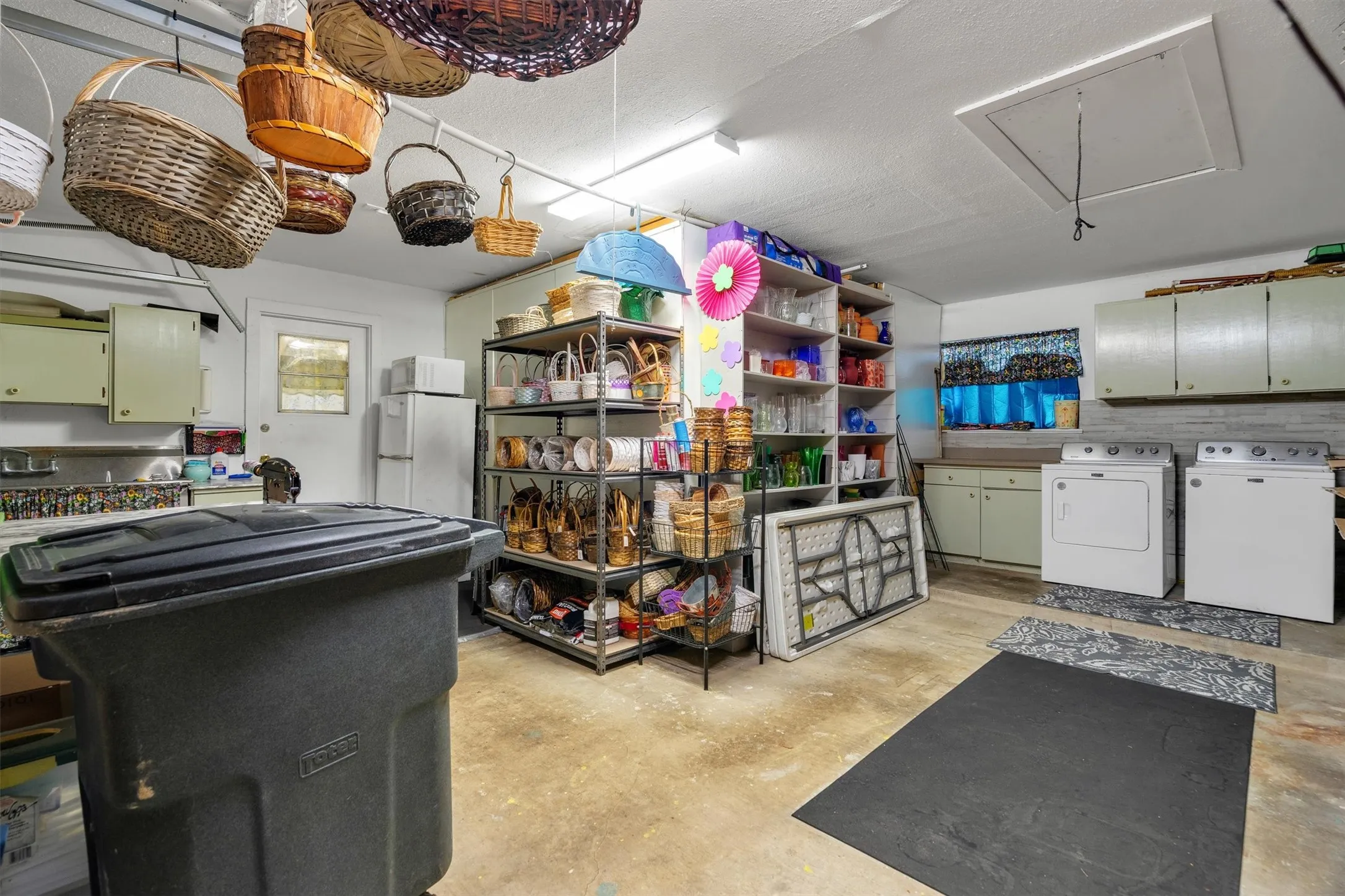 Retail For Sale in Johnson County , 5236 E Highway 67, Alvarado, Texas 76009, 0, 0, Garage spaces, 0 Sqft, built in 1980, mls#21291738, Real Estate Agent in Alvarado, Homes For Sale in Johnson county, Homes For Sale in Alvarado, Realtor in Alvarado Texas, Real Estate Brokerage Independent Realty Texas, Luminita Cordes Realtor