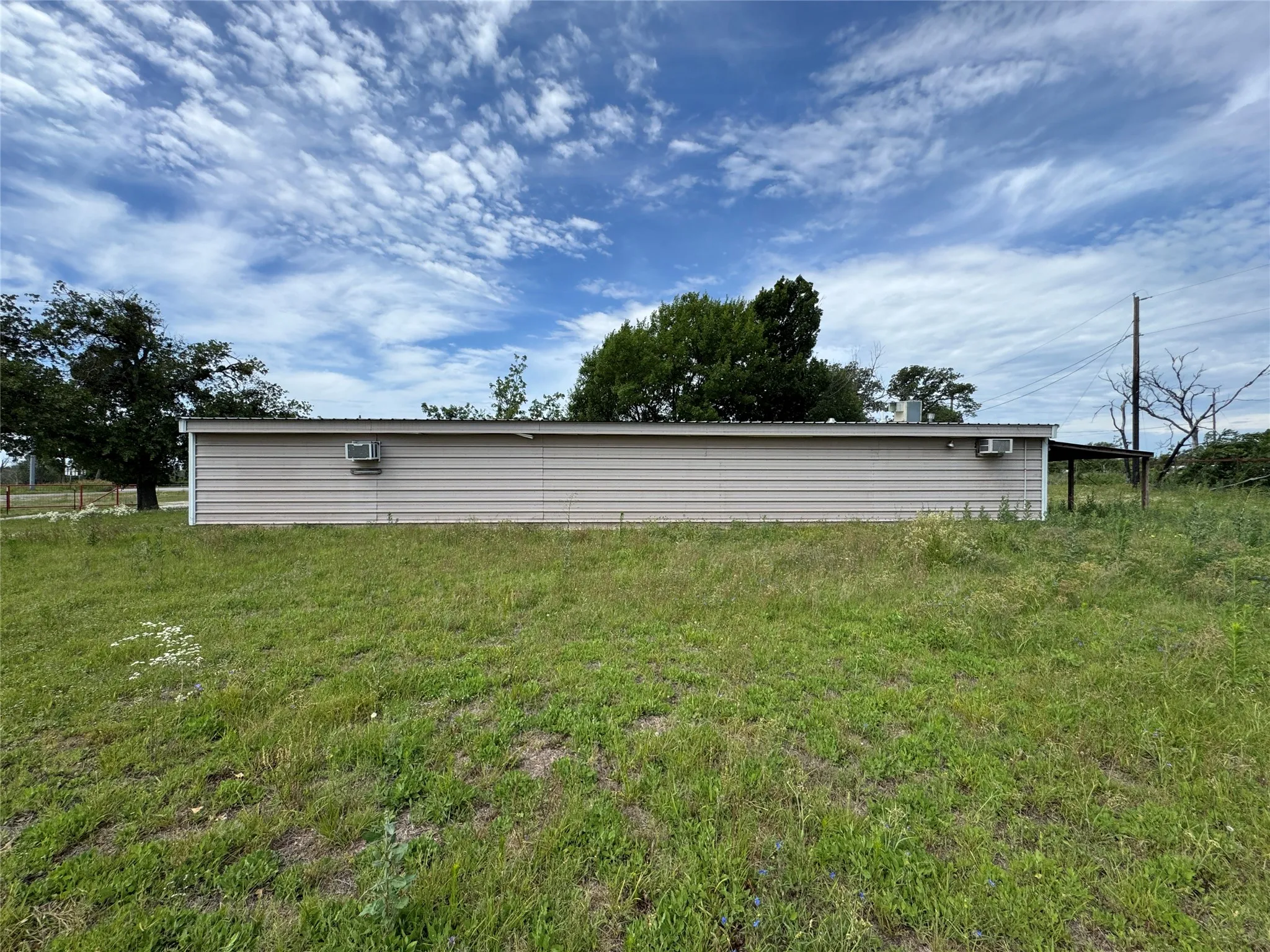 Retail For Sale in Eastland County , 102 N 6 Highway, Carbon, Texas 76435, 0, 0, Garage spaces, 0 Sqft, built in 1980, mls#21292458, Real Estate Agent in Carbon, Homes For Sale in Eastland county, Homes For Sale in Carbon, Realtor in Carbon Texas, Real Estate Brokerage Independent Realty Texas, Luminita Cordes Realtor