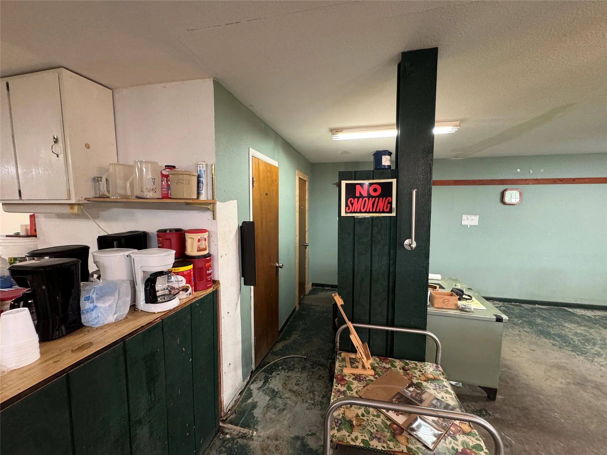 Retail For Sale in Eastland County , 102 N 6 Highway, Carbon, Texas 76435, 0, 0, Garage spaces, 0 Sqft, built in 1980, mls#21292458, Real Estate Agent in Carbon, Homes For Sale in Eastland county, Homes For Sale in Carbon, Realtor in Carbon Texas, Real Estate Brokerage Independent Realty Texas, Luminita Cordes Realtor
