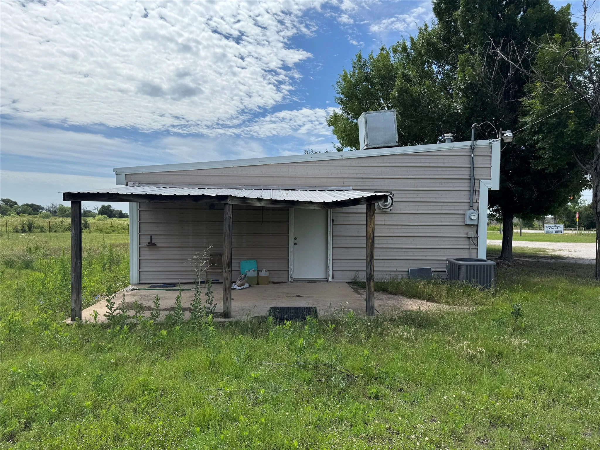 Retail For Sale in Eastland County , 102 N 6 Highway, Carbon, Texas 76435, 0, 0, Garage spaces, 0 Sqft, built in 1980, mls#21292458, Real Estate Agent in Carbon, Homes For Sale in Eastland county, Homes For Sale in Carbon, Realtor in Carbon Texas, Real Estate Brokerage Independent Realty Texas, Luminita Cordes Realtor