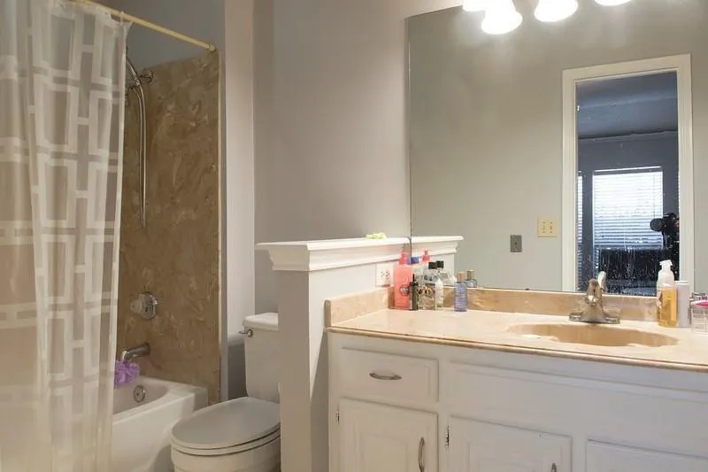 Duplex For Rent in Collin County , 1100 Wimbledon Lane, Plano, Texas 75075, 3 Bedroom, 2 Bathroom, 2 Garage spaces, 1,529 Sqft, built in 1984, mls#21294527, Real Estate Agent in Plano, Homes For Rent in Collin county, Homes For Rent in Plano, Realtor in Plano Texas, Real Estate Brokerage Independent Realty Texas, Luminita Cordes Realtor