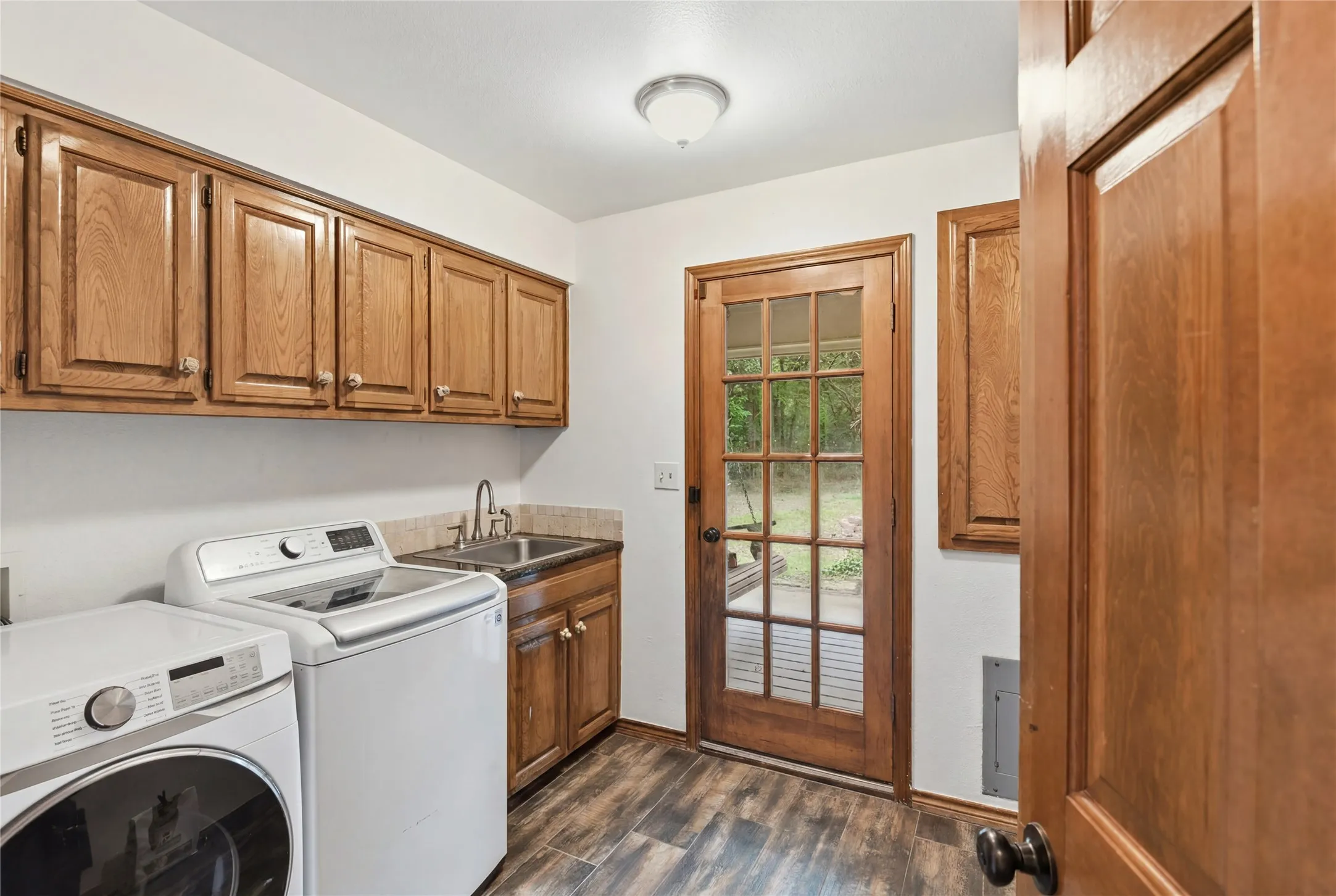 Single Family Residence For Sale in Collin County , 475 Wood Ridge Drive, New Hope, Texas 75071, 4 Bedroom, 4 Bathroom, 2 Garage spaces, 3,316 Sqft, built in 1984, mls#21292622, Real Estate Agent in New Hope, Homes For Sale in Collin county, Homes For Sale in New Hope, Realtor in New Hope Texas, Real Estate Brokerage Independent Realty Texas, Luminita Cordes Realtor