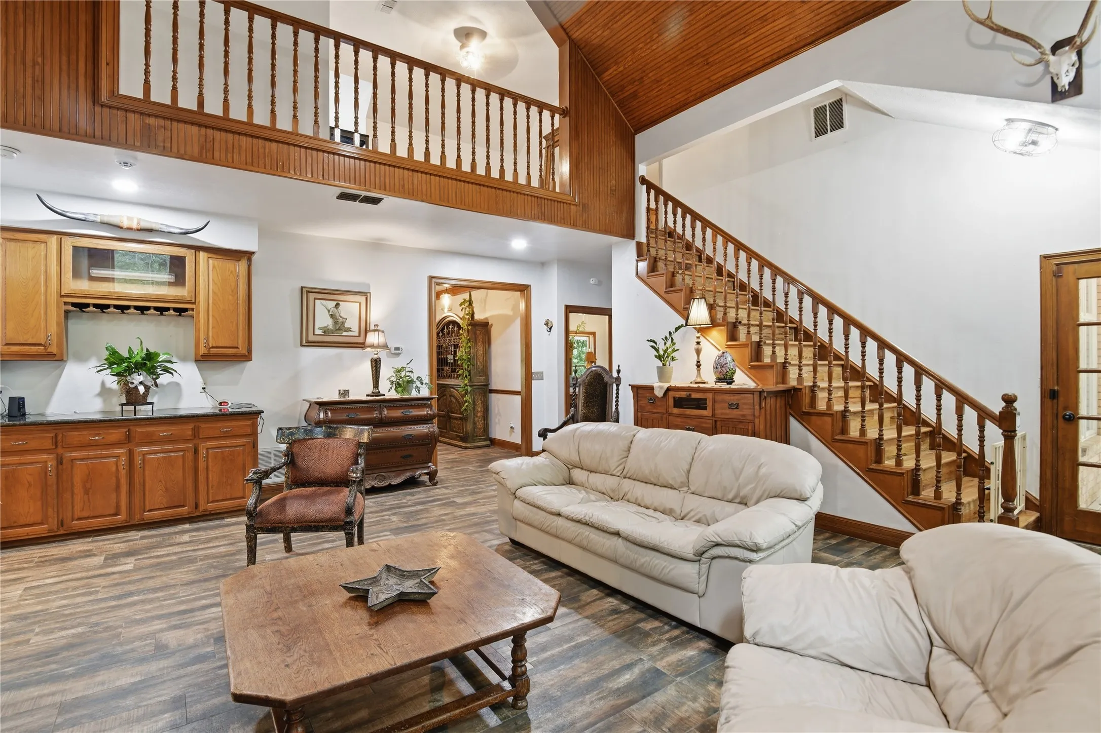 Single Family Residence For Sale in Collin County , 475 Wood Ridge Drive, New Hope, Texas 75071, 4 Bedroom, 4 Bathroom, 2 Garage spaces, 3,316 Sqft, built in 1984, mls#21292622, Real Estate Agent in New Hope, Homes For Sale in Collin county, Homes For Sale in New Hope, Realtor in New Hope Texas, Real Estate Brokerage Independent Realty Texas, Luminita Cordes Realtor