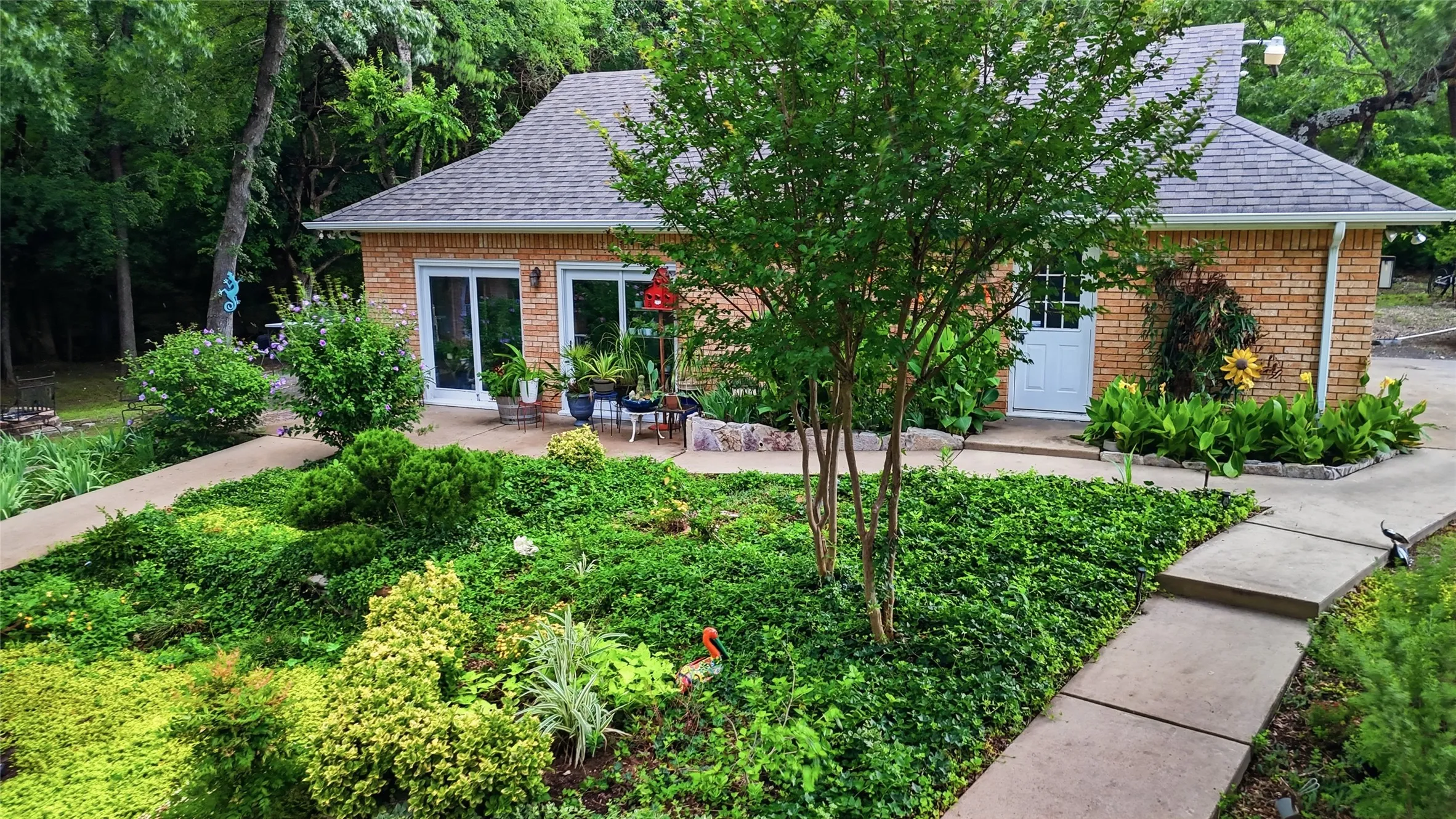 Single Family Residence For Sale in Collin County , 475 Wood Ridge Drive, New Hope, Texas 75071, 4 Bedroom, 4 Bathroom, 2 Garage spaces, 3,316 Sqft, built in 1984, mls#21292622, Real Estate Agent in New Hope, Homes For Sale in Collin county, Homes For Sale in New Hope, Realtor in New Hope Texas, Real Estate Brokerage Independent Realty Texas, Luminita Cordes Realtor