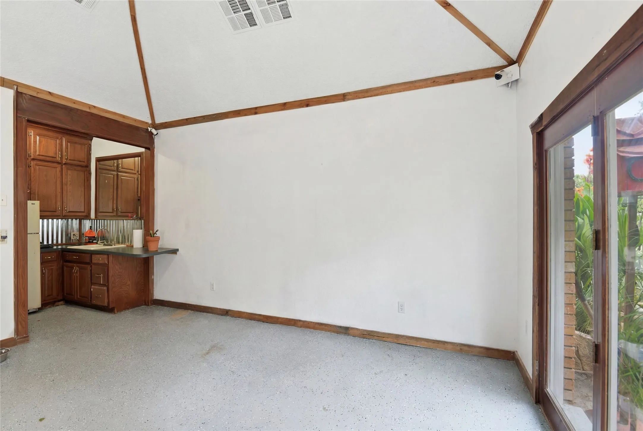 Single Family Residence For Sale in Collin County , 475 Wood Ridge Drive, New Hope, Texas 75071, 4 Bedroom, 4 Bathroom, 2 Garage spaces, 3,316 Sqft, built in 1984, mls#21292622, Real Estate Agent in New Hope, Homes For Sale in Collin county, Homes For Sale in New Hope, Realtor in New Hope Texas, Real Estate Brokerage Independent Realty Texas, Luminita Cordes Realtor