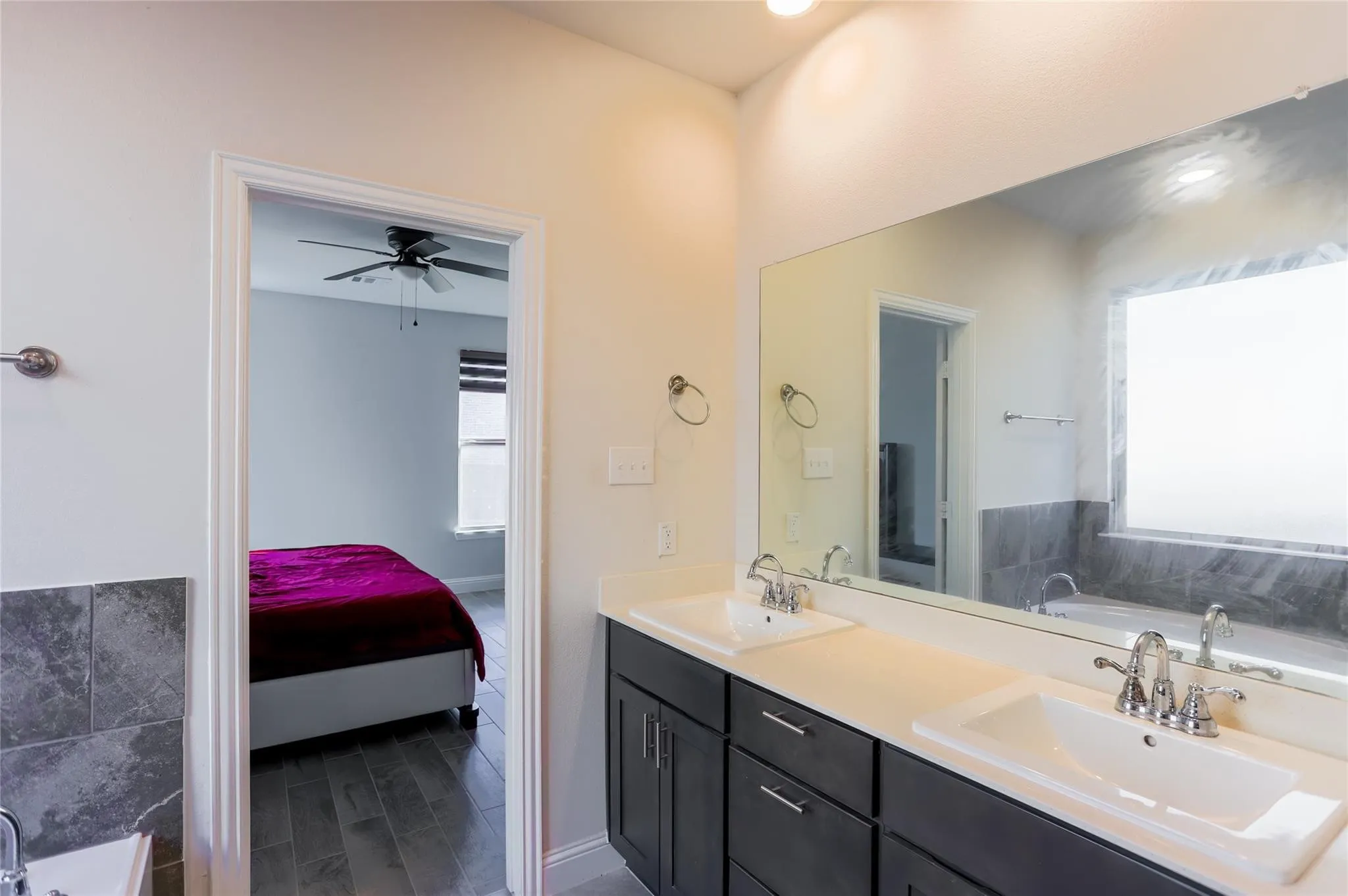 Single Family Residence For Rent in Collin County , 412 Christie Crossing, Celina, Texas 75009, 4 Bedrooms, 3 Bathrooms, 2 Garage spaces, 2,434 Sqft, built in 2021, Price $3,100, mls#21294528, Real Estate Agent in Celina, Homes For Rent in Collin county, Homes For Rent in Celina, Realtor in Celina Texas, Real Estate Brokerage Independent Realty Texas, Luminita Cordes Realtor