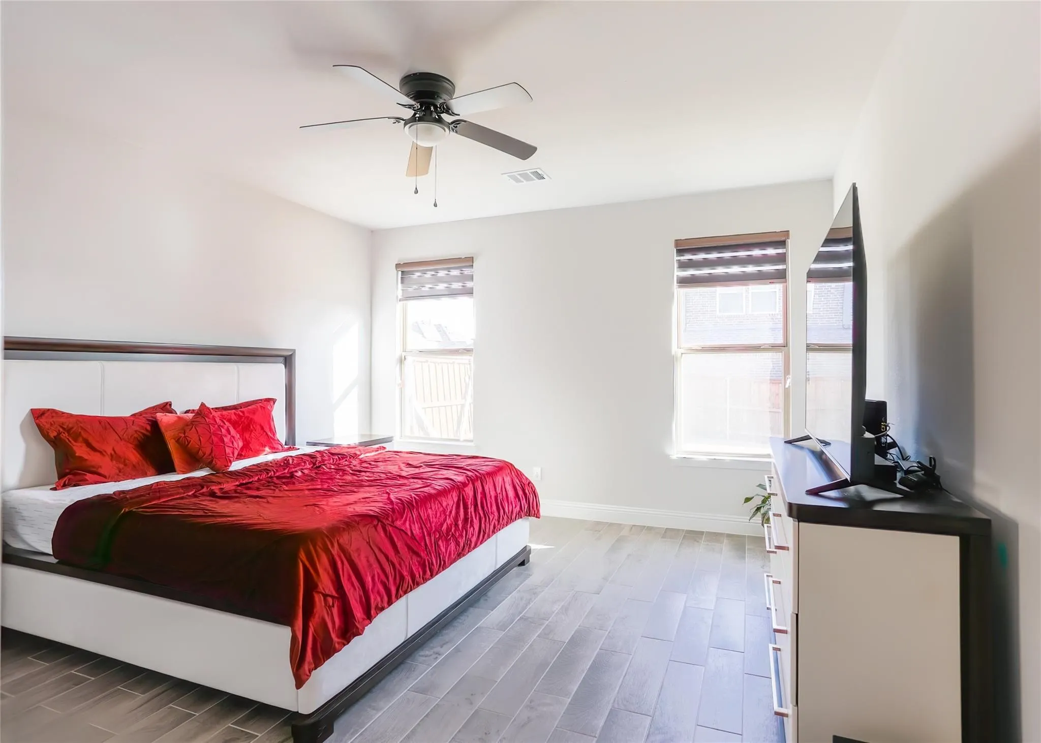 Single Family Residence For Rent in Collin County , 412 Christie Crossing, Celina, Texas 75009, 4 Bedrooms, 3 Bathrooms, 2 Garage spaces, 2,434 Sqft, built in 2021, Price $3,100, mls#21294528, Real Estate Agent in Celina, Homes For Rent in Collin county, Homes For Rent in Celina, Realtor in Celina Texas, Real Estate Brokerage Independent Realty Texas, Luminita Cordes Realtor