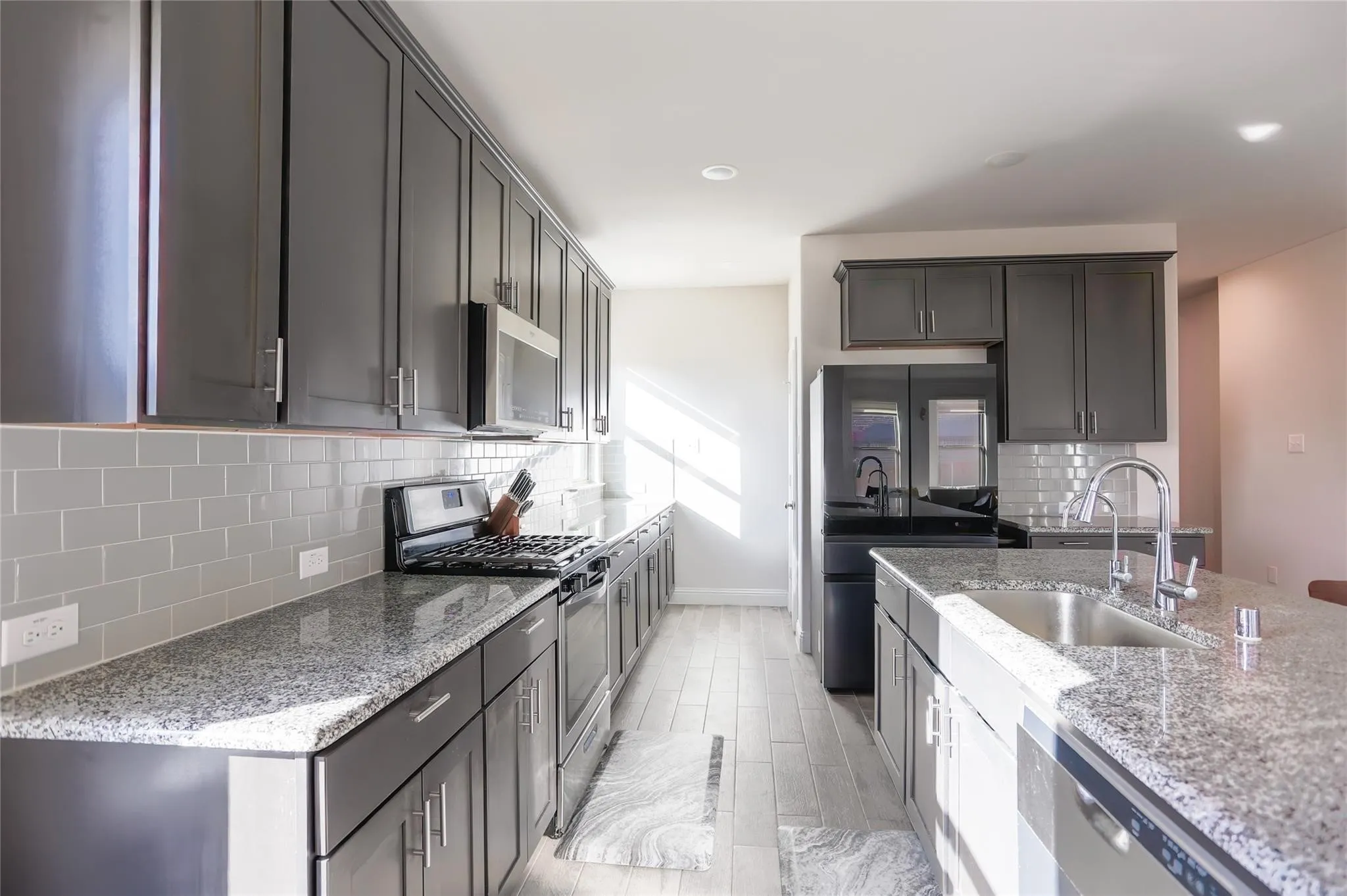Single Family Residence For Rent in Collin County , 412 Christie Crossing, Celina, Texas 75009, 4 Bedrooms, 3 Bathrooms, 2 Garage spaces, 2,434 Sqft, built in 2021, Price $3,100, mls#21294528, Real Estate Agent in Celina, Homes For Rent in Collin county, Homes For Rent in Celina, Realtor in Celina Texas, Real Estate Brokerage Independent Realty Texas, Luminita Cordes Realtor