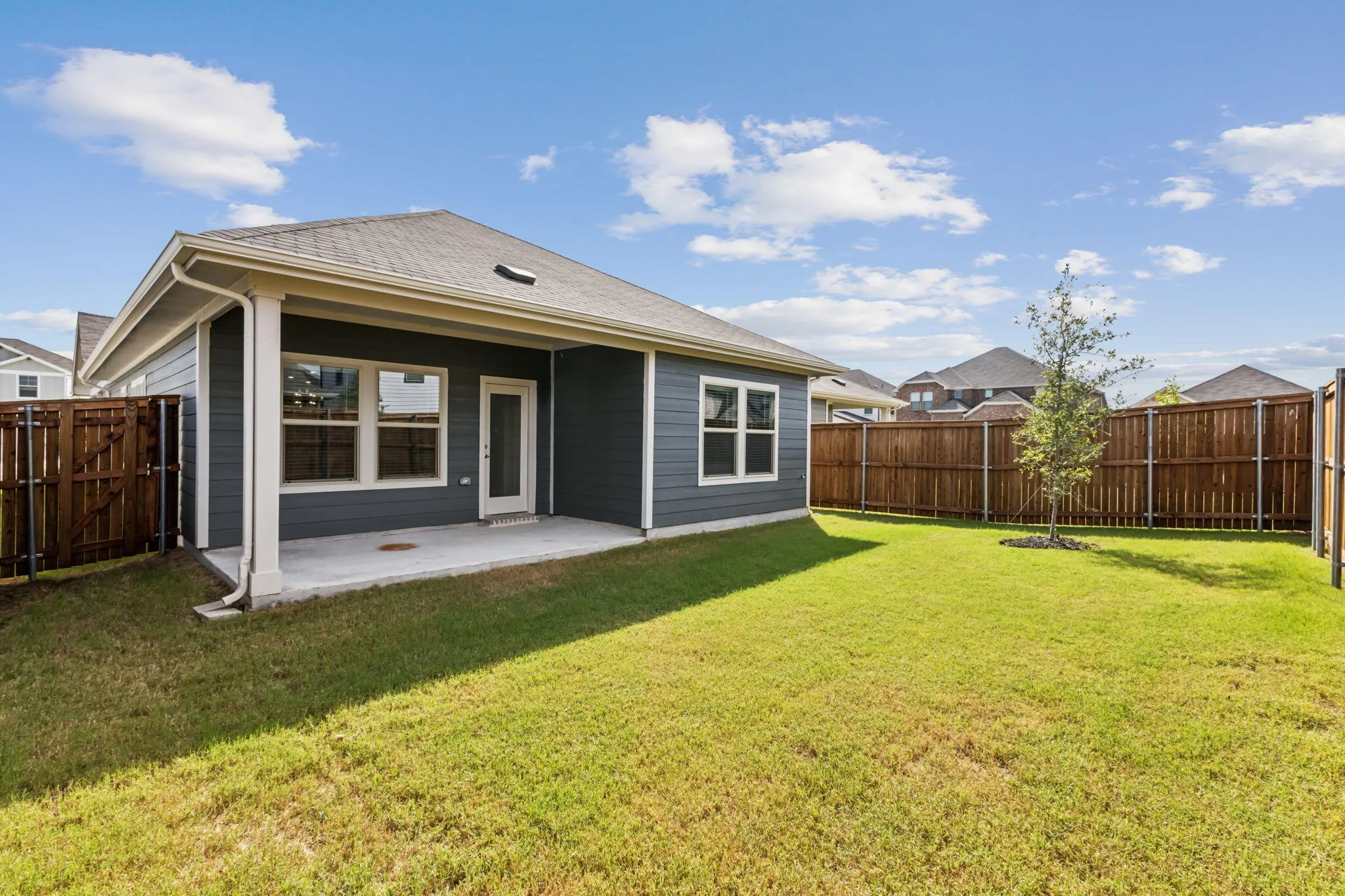 Single Family Residence For Sale in Collin County , 4014 Murvaul Drive, Farmersville, Texas 75442, 4 Bedroom, 2 Bathroom, 2 Garage spaces, 1,555 Sqft, built in 2024, mls#21294533, Real Estate Agent in Farmersville, Homes For Sale in Collin county, Homes For Sale in Farmersville, Realtor in Farmersville Texas, Real Estate Brokerage Independent Realty Texas, Luminita Cordes Realtor