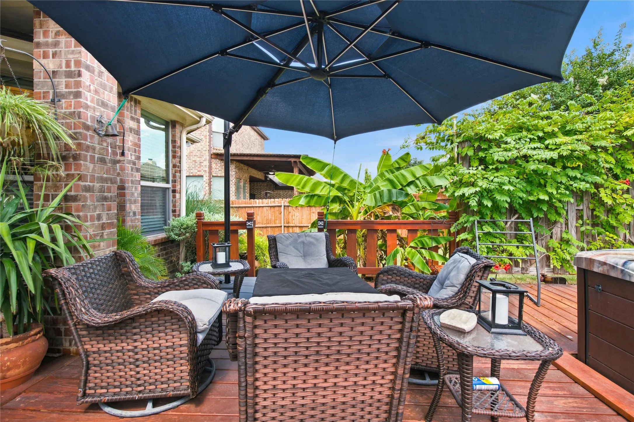 Plenty of Room for Seating and Entertaining