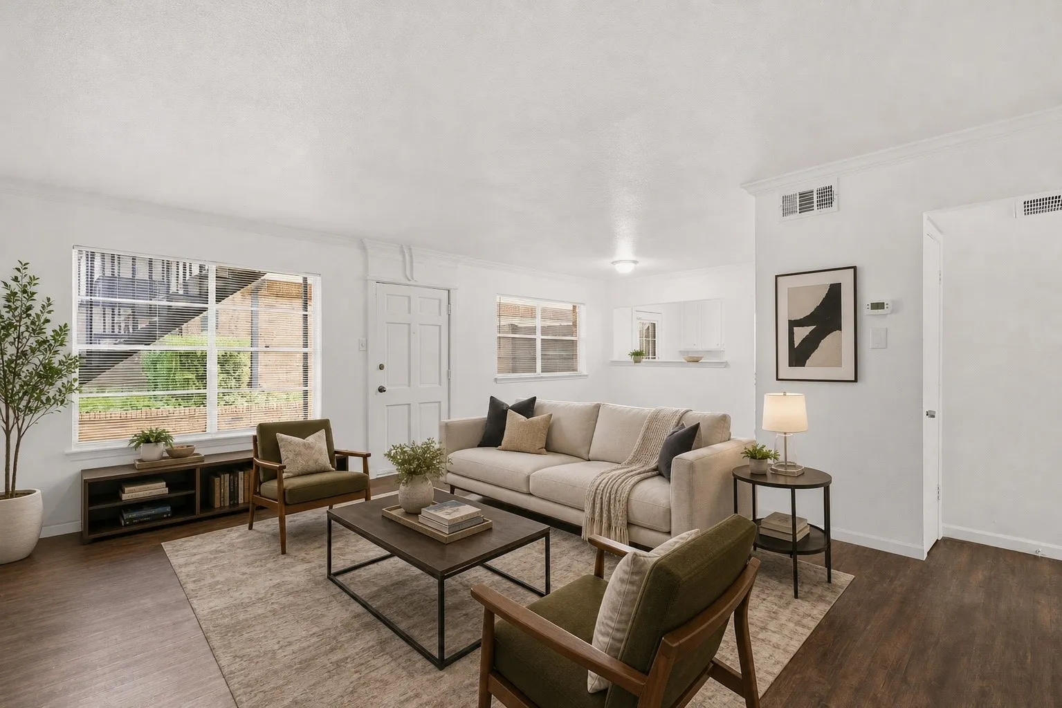 Condominium For Rent in Dallas County , 7929 Royal Lane 121, Dallas, Texas 75230, 2 Bedroom, 2 Bathroom, Garage spaces, 992 Sqft, built in 1964, mls#21294070, Real Estate Agent in Dallas, Homes For Rent in Dallas county, Homes For Rent in Dallas, Realtor in Dallas Texas, Real Estate Brokerage Independent Realty Texas, Luminita Cordes Realtor