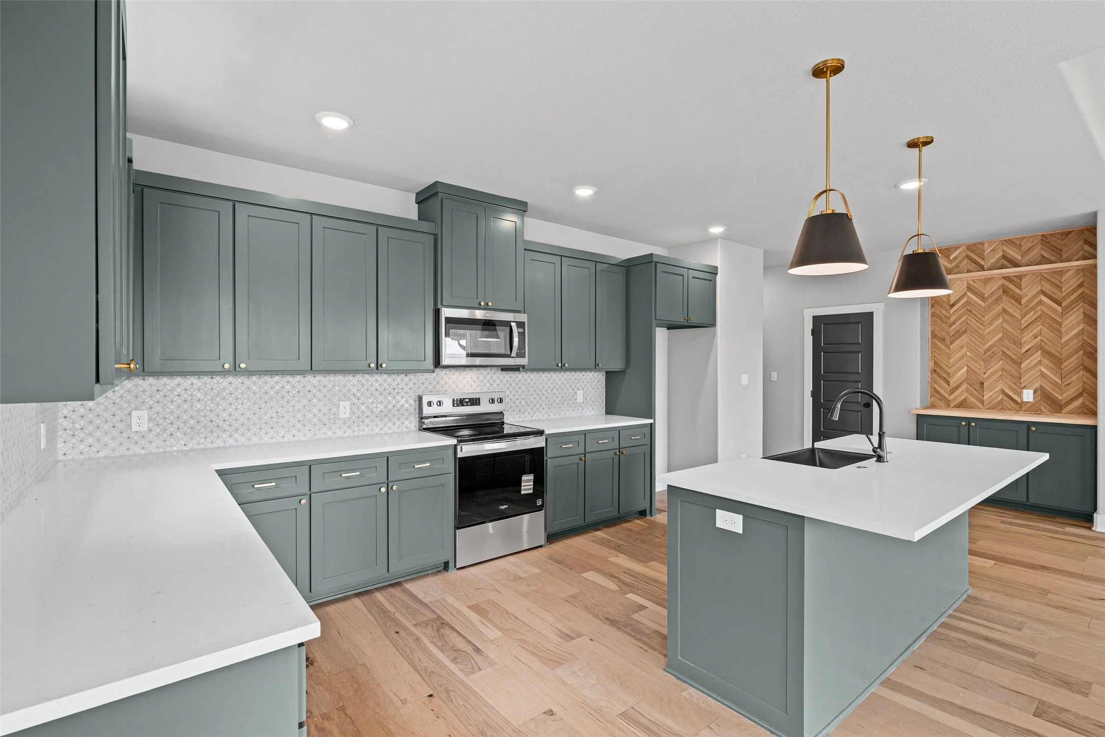 Single Family Residence For Sale in Hood County , 1012 Mustang Trail, Granbury, Texas 76049, 3 Bedroom, 2 Bathroom, 2 Garage spaces, 1,572 Sqft, built in 2026, mls#21294391, Real Estate Agent in Granbury, Homes For Sale in Hood county, Homes For Sale in Granbury, Realtor in Granbury Texas, Real Estate Brokerage Independent Realty Texas, Luminita Cordes Realtor