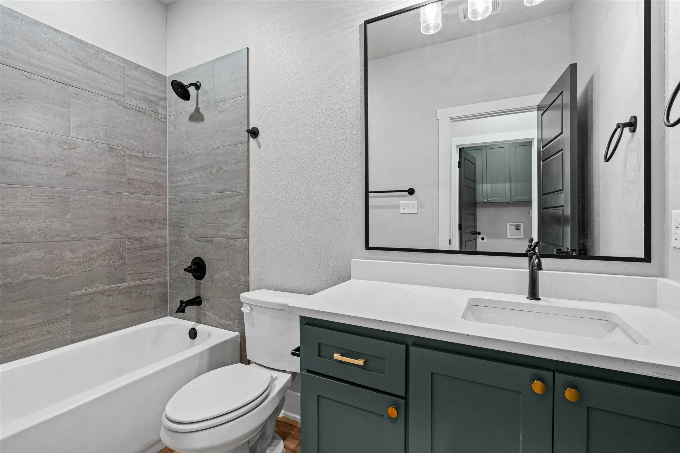 Single Family Residence For Sale in Hood County , 1012 Mustang Trail, Granbury, Texas 76049, 3 Bedroom, 2 Bathroom, 2 Garage spaces, 1,572 Sqft, built in 2026, mls#21294391, Real Estate Agent in Granbury, Homes For Sale in Hood county, Homes For Sale in Granbury, Realtor in Granbury Texas, Real Estate Brokerage Independent Realty Texas, Luminita Cordes Realtor