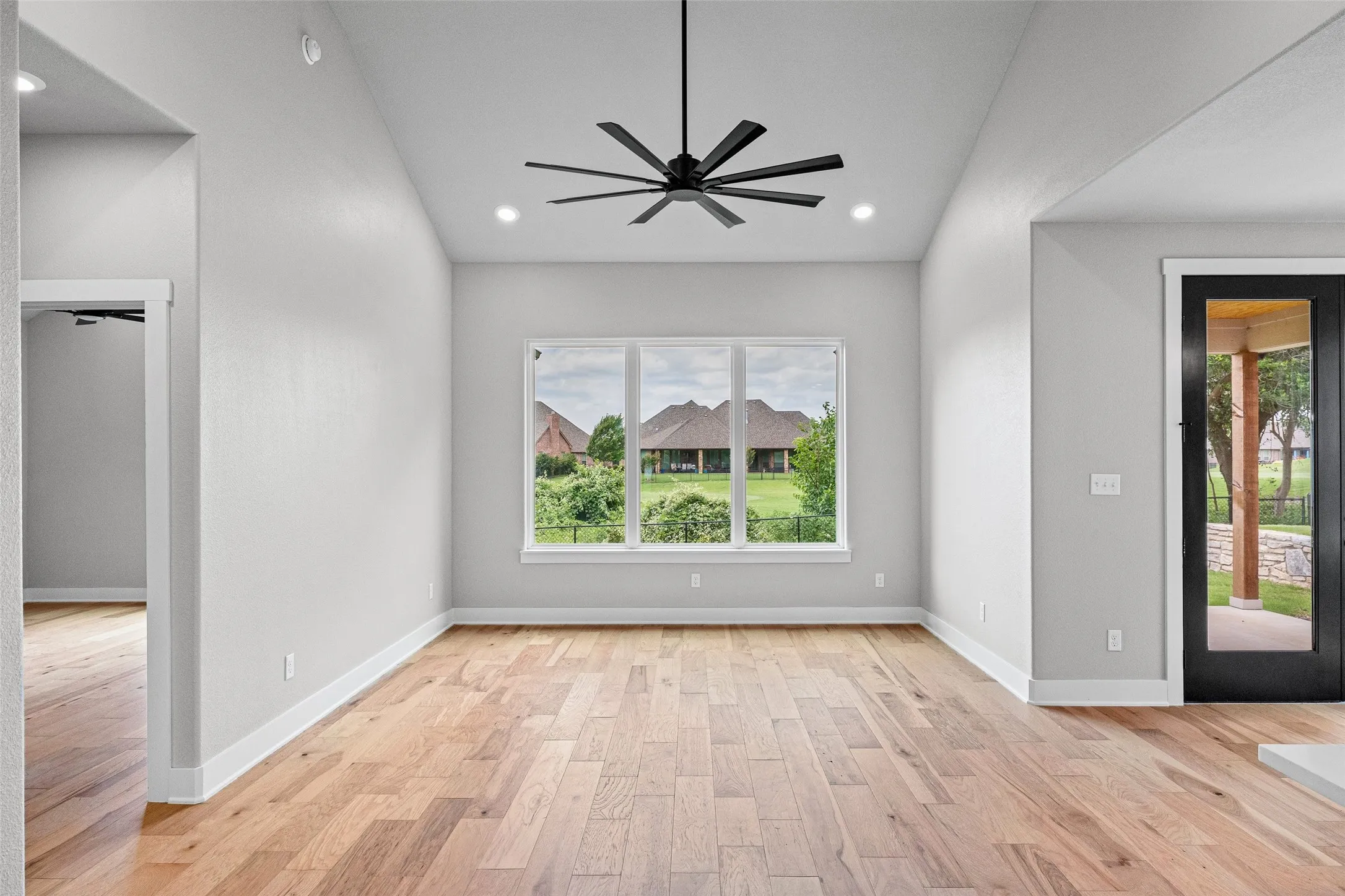 Single Family Residence For Sale in Hood County , 1012 Mustang Trail, Granbury, Texas 76049, 3 Bedroom, 2 Bathroom, 2 Garage spaces, 1,572 Sqft, built in 2026, mls#21294391, Real Estate Agent in Granbury, Homes For Sale in Hood county, Homes For Sale in Granbury, Realtor in Granbury Texas, Real Estate Brokerage Independent Realty Texas, Luminita Cordes Realtor