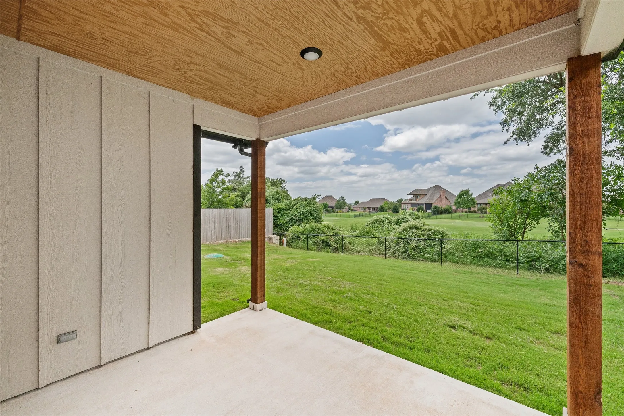 Single Family Residence For Sale in Hood County , 1012 Mustang Trail, Granbury, Texas 76049, 3 Bedroom, 2 Bathroom, 2 Garage spaces, 1,572 Sqft, built in 2026, mls#21294391, Real Estate Agent in Granbury, Homes For Sale in Hood county, Homes For Sale in Granbury, Realtor in Granbury Texas, Real Estate Brokerage Independent Realty Texas, Luminita Cordes Realtor