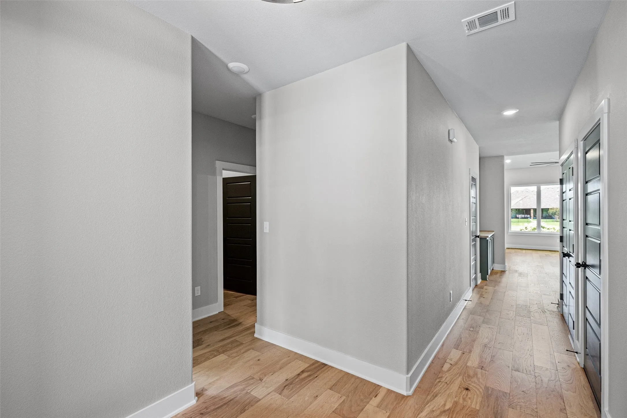 Single Family Residence For Sale in Hood County , 1012 Mustang Trail, Granbury, Texas 76049, 3 Bedroom, 2 Bathroom, 2 Garage spaces, 1,572 Sqft, built in 2026, mls#21294391, Real Estate Agent in Granbury, Homes For Sale in Hood county, Homes For Sale in Granbury, Realtor in Granbury Texas, Real Estate Brokerage Independent Realty Texas, Luminita Cordes Realtor