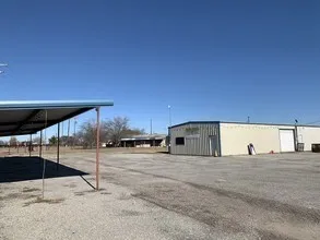 Industrial For Rent in Fannin County , 309 US 69, Trenton, Texas 75490, 0, 0, Garage spaces, 0 Sqft, built in 2001, Price $14, mls#21294578, Real Estate Agent in Trenton, Homes For Rent in Fannin county, Homes For Rent in Trenton, Realtor in Trenton Texas, Real Estate Brokerage Independent Realty Texas, Luminita Cordes Realtor