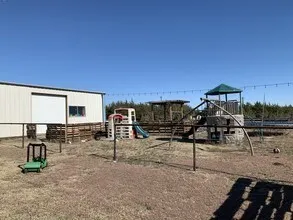 Industrial For Rent in Fannin County , 309 US 69, Trenton, Texas 75490, 0, 0, Garage spaces, 0 Sqft, built in 2001, Price $14, mls#21294578, Real Estate Agent in Trenton, Homes For Rent in Fannin county, Homes For Rent in Trenton, Realtor in Trenton Texas, Real Estate Brokerage Independent Realty Texas, Luminita Cordes Realtor