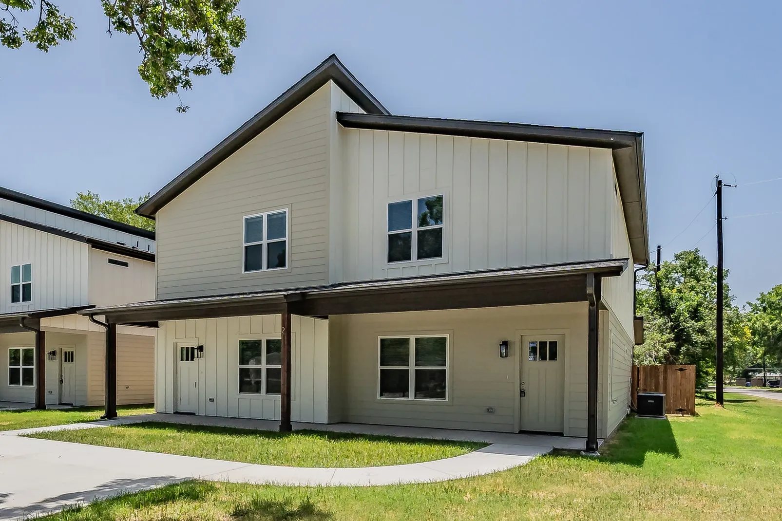Duplex For Rent in Wise County , 211 Trinity Street, Bridgeport, Texas 76426, 3 Bedroom, 3 Bathroom, Garage spaces, 1,459 Sqft, built in 2025, mls#21294574, Real Estate Agent in Bridgeport, Homes For Rent in Wise county, Homes For Rent in Bridgeport, Realtor in Bridgeport Texas, Real Estate Brokerage Independent Realty Texas, Luminita Cordes Realtor