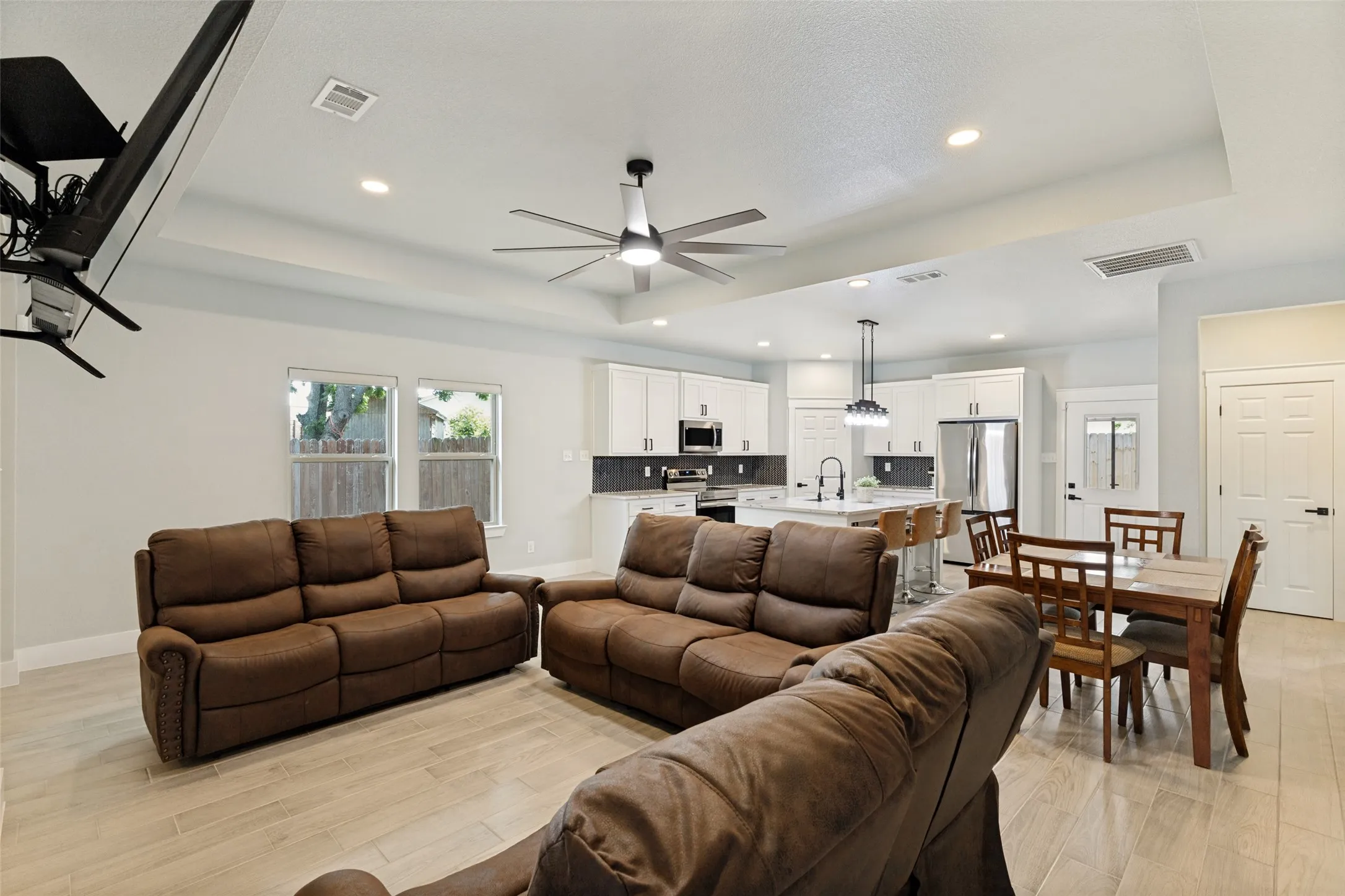 Single Family Residence For Sale in Tarrant County , 11334 Golden Triangle Circle, Fort Worth, Texas 76244, 3 Bedroom, 2 Bathroom, 2 Garage spaces, 1,619 Sqft, built in 2025, mls#21292377, Real Estate Agent in Fort Worth, Homes For Sale in Tarrant county, Homes For Sale in Fort Worth, Realtor in Fort Worth Texas, Real Estate Brokerage Independent Realty Texas, Luminita Cordes Realtor
