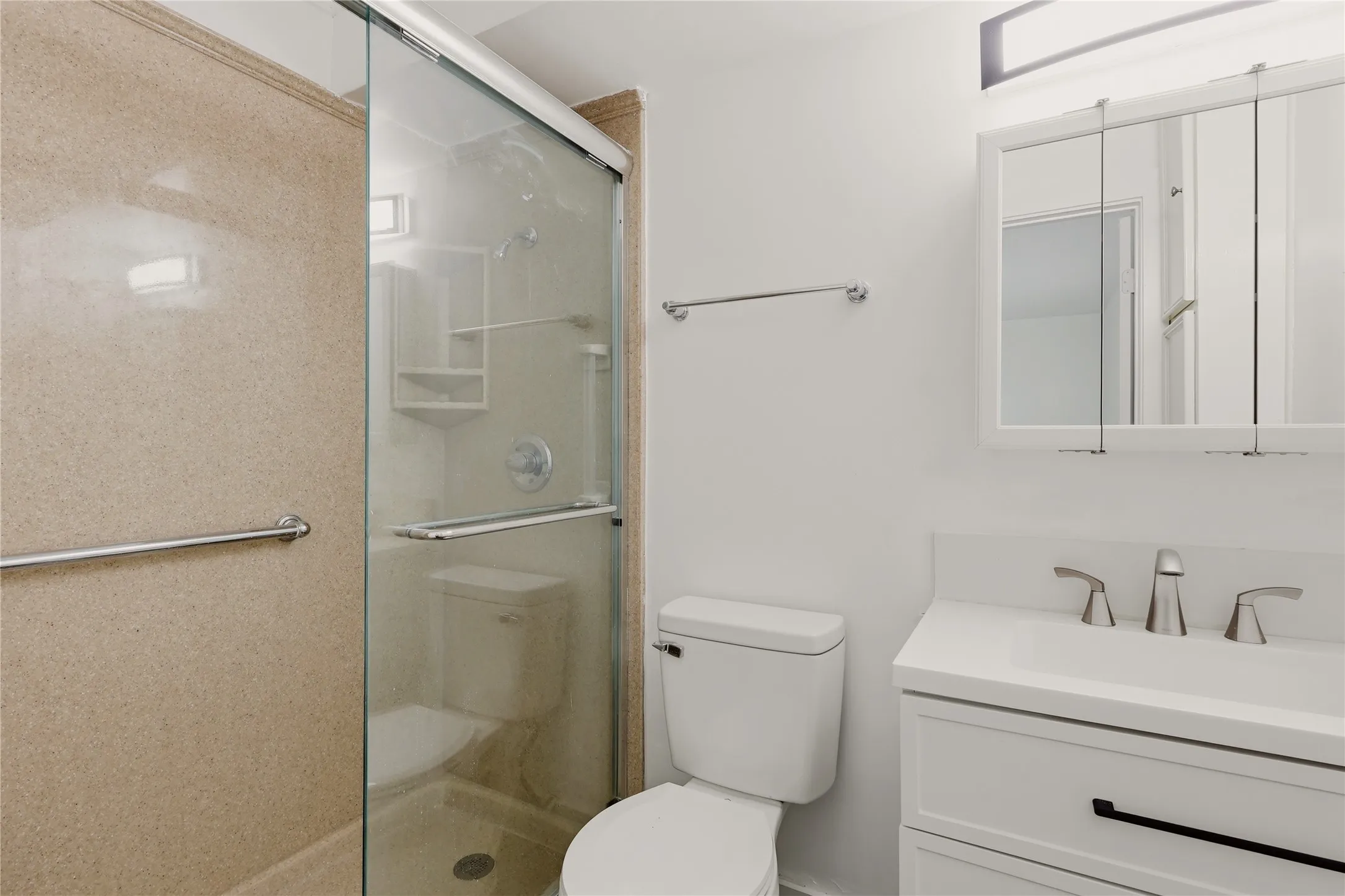 Condominium For Rent in Dallas County , 7937 Royal Lane 124, Dallas, Texas 75230, 2 Bedroom, 2 Bathroom, Garage spaces, 1,110 Sqft, built in 1964, Price $1,650, mls#21294583, Real Estate Agent in Dallas, Homes For Rent in Dallas county, Homes For Rent in Dallas, Realtor in Dallas Texas, Real Estate Brokerage Independent Realty Texas, Luminita Cordes Realtor