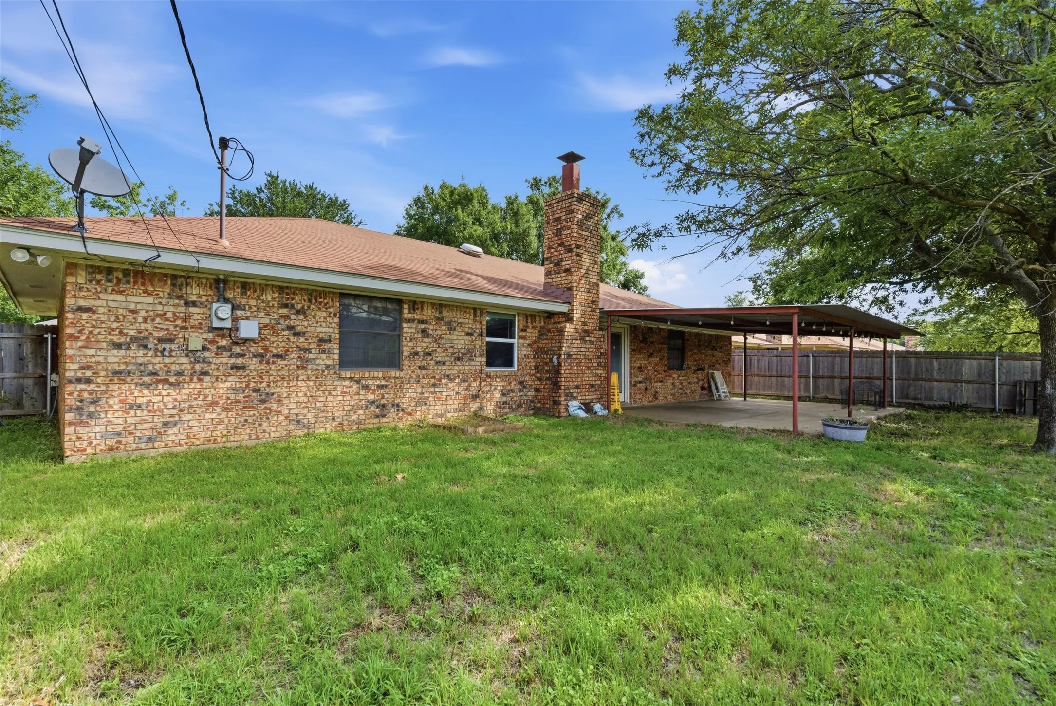 Single Family Residence For Sale in Erath County , 119 Blue Jay Street, Stephenville, Texas 76401, 4 Bedroom, 2 Bathroom, Garage spaces, 1,557 Sqft, built in 1987, mls#21293973, Real Estate Agent in Stephenville, Homes For Sale in Erath county, Homes For Sale in Stephenville, Realtor in Stephenville Texas, Real Estate Brokerage Independent Realty Texas, Luminita Cordes Realtor