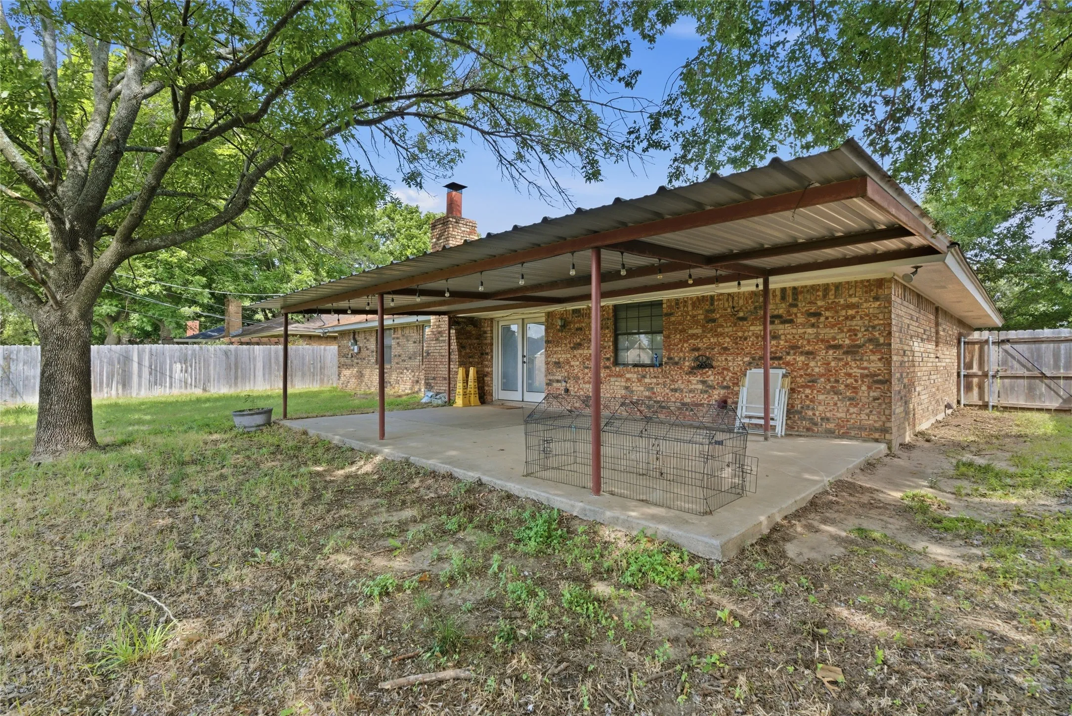 Single Family Residence For Sale in Erath County , 119 Blue Jay Street, Stephenville, Texas 76401, 4 Bedroom, 2 Bathroom, Garage spaces, 1,557 Sqft, built in 1987, mls#21293973, Real Estate Agent in Stephenville, Homes For Sale in Erath county, Homes For Sale in Stephenville, Realtor in Stephenville Texas, Real Estate Brokerage Independent Realty Texas, Luminita Cordes Realtor