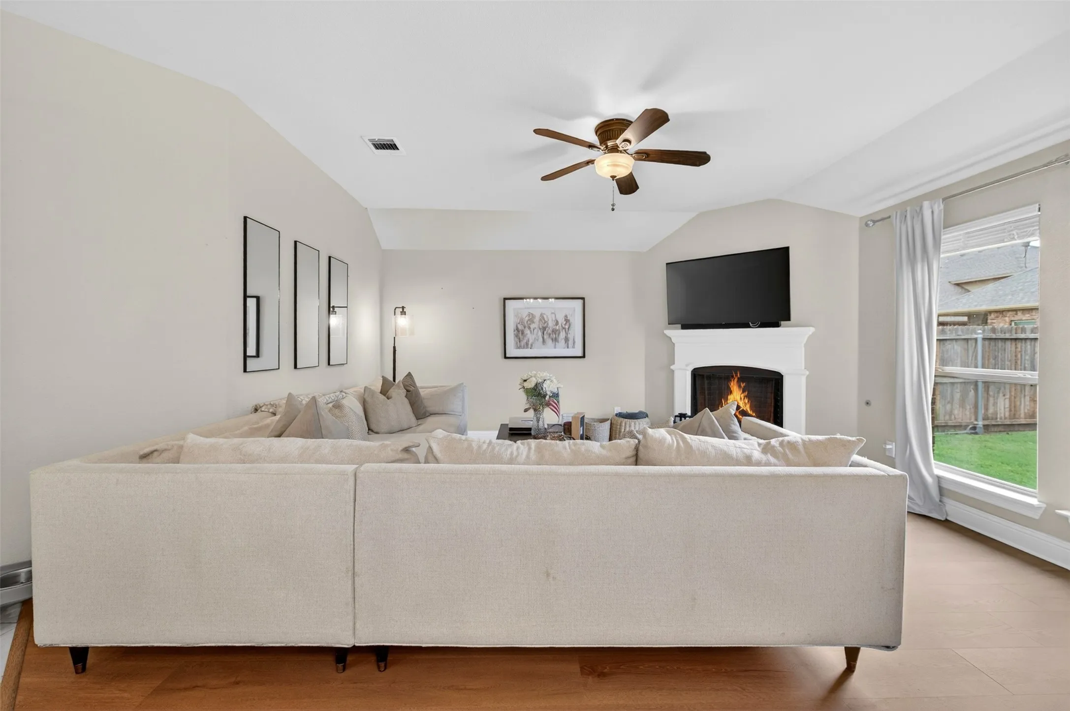 Single Family Residence For Sale in Denton County , 3704 Wrexham Street, Frisco, Texas 75036, 3 Bedrooms, 2 Bathrooms, 2 Garage spaces, 1,862 Sqft, built in 2015, Price $409,000, mls#21294573, Real Estate Agent in Frisco, Homes For Sale in Denton county, Homes For Sale in Frisco, Realtor in Frisco Texas, Real Estate Brokerage Independent Realty Texas, Luminita Cordes Realtor