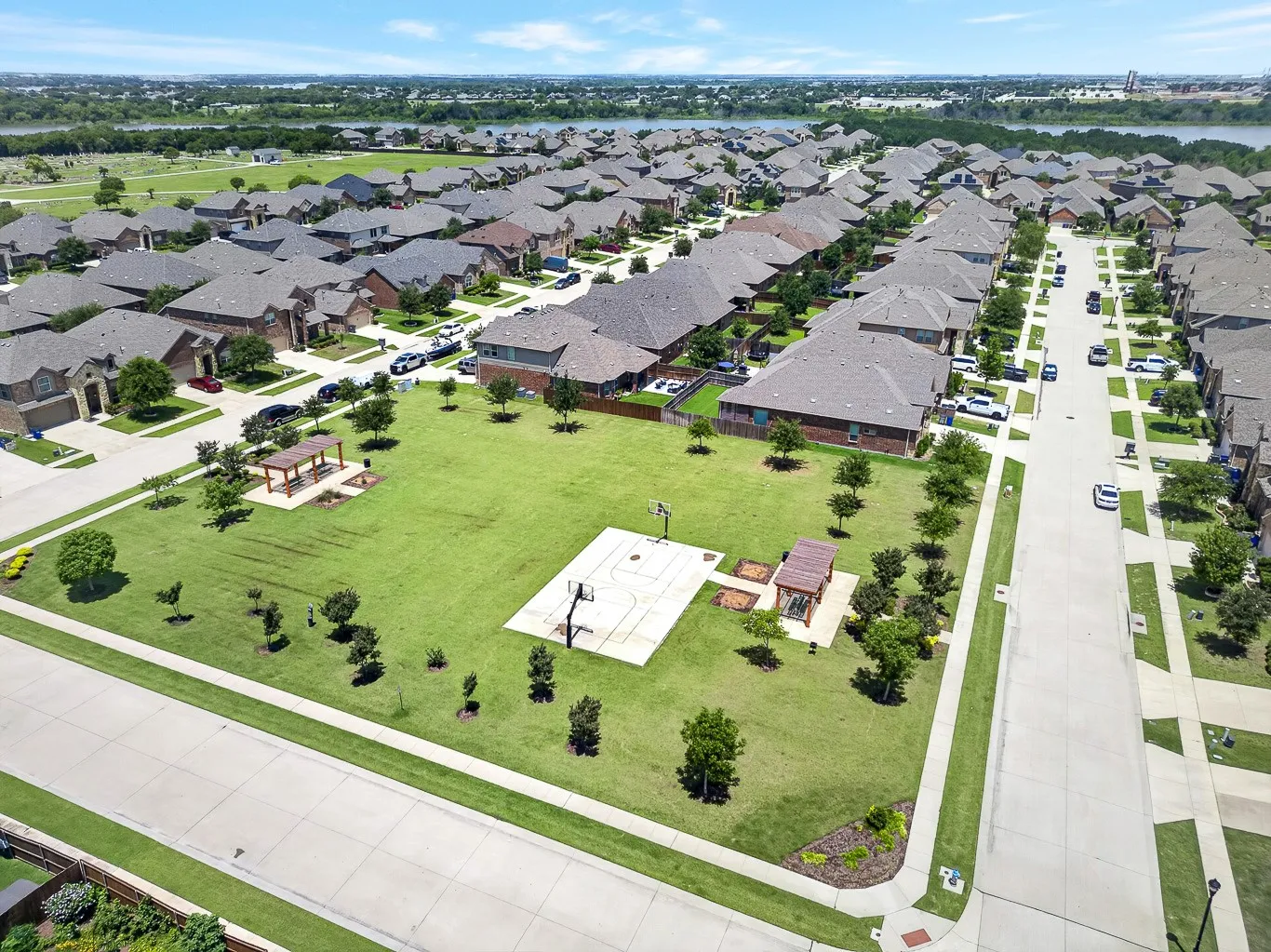 Single Family Residence For Sale in Denton County , 3704 Wrexham Street, Frisco, Texas 75036, 3 Bedrooms, 2 Bathrooms, 2 Garage spaces, 1,862 Sqft, built in 2015, Price $409,000, mls#21294573, Real Estate Agent in Frisco, Homes For Sale in Denton county, Homes For Sale in Frisco, Realtor in Frisco Texas, Real Estate Brokerage Independent Realty Texas, Luminita Cordes Realtor