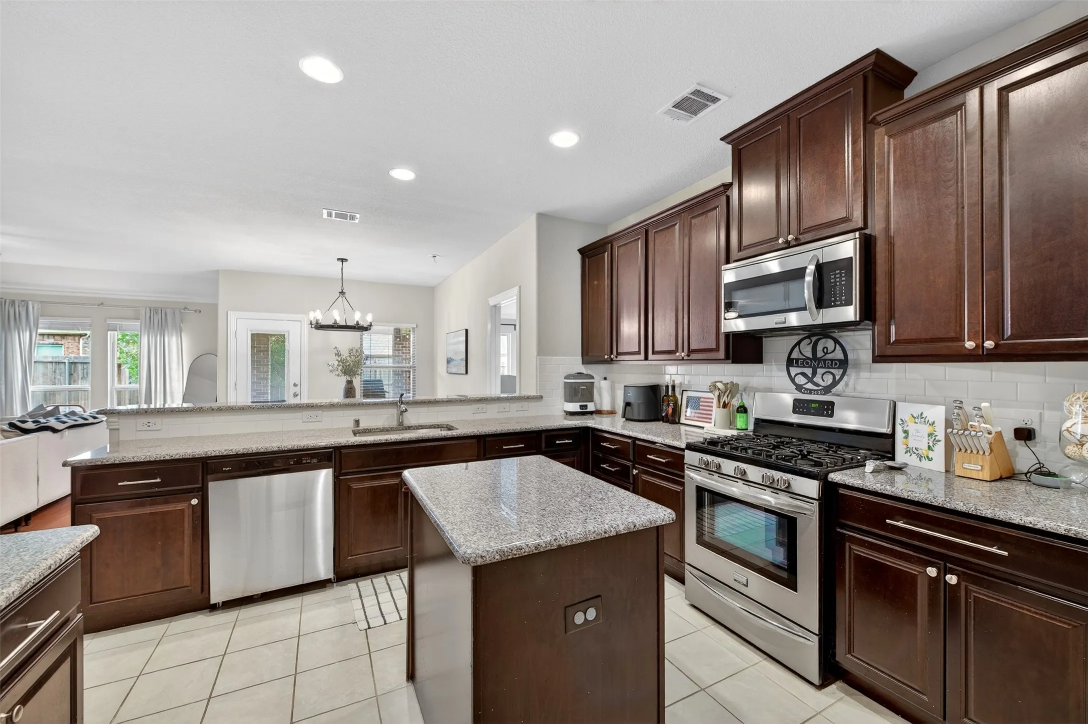 Single Family Residence For Sale in Denton County , 3704 Wrexham Street, Frisco, Texas 75036, 3 Bedrooms, 2 Bathrooms, 2 Garage spaces, 1,862 Sqft, built in 2015, Price $409,000, mls#21294573, Real Estate Agent in Frisco, Homes For Sale in Denton county, Homes For Sale in Frisco, Realtor in Frisco Texas, Real Estate Brokerage Independent Realty Texas, Luminita Cordes Realtor