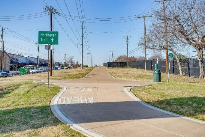 Condominium For Rent in Dallas County , 7937 Royal Lane 223, Dallas, Texas 75230, 2 Bedrooms, 2 Bathrooms, Garage spaces, 965 Sqft, built in 1964, Price $1,550, mls#21294592, Real Estate Agent in Dallas, Homes For Rent in Dallas county, Homes For Rent in Dallas, Realtor in Dallas Texas, Real Estate Brokerage Independent Realty Texas, Luminita Cordes Realtor