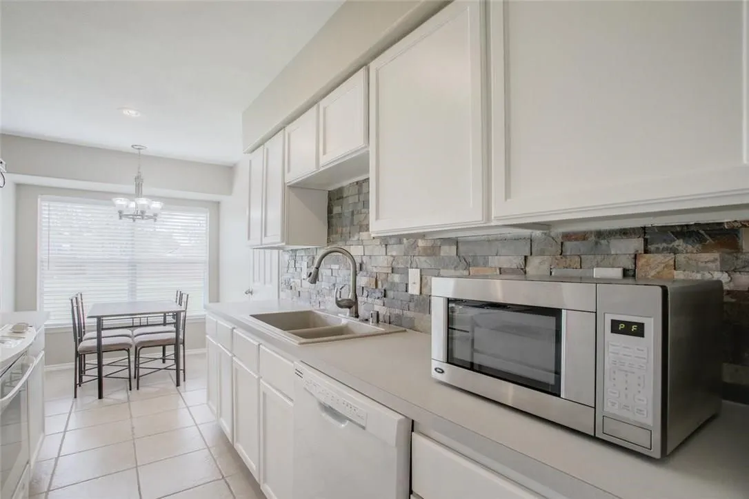 Single Family Residence For Rent in Tarrant County , 6409 Patino Court, Watauga, Texas 76148, 3 Bedroom, 1 Bathroom, 2 Garage spaces, 1,001 Sqft, built in 1982, mls#21294607, Real Estate Agent in Watauga, Homes For Rent in Tarrant county, Homes For Rent in Watauga, Realtor in Watauga Texas, Real Estate Brokerage Independent Realty Texas, Luminita Cordes Realtor